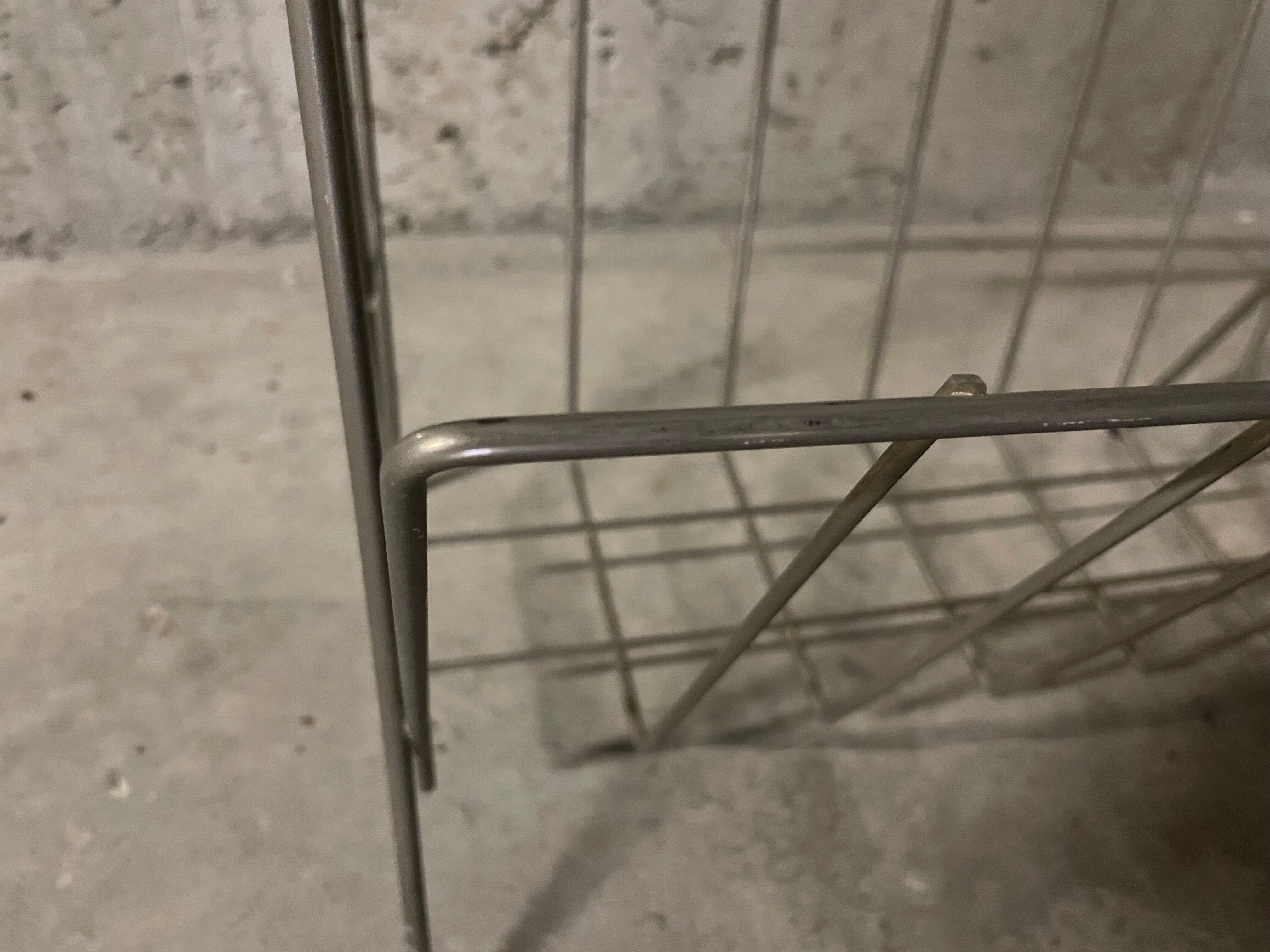 Magazine rack from the 1950s