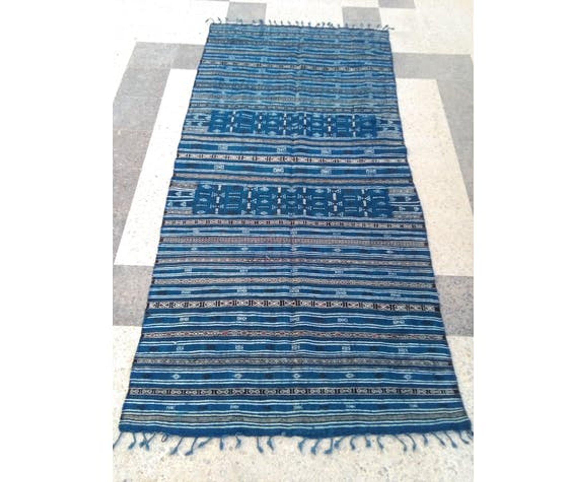 Kilim bleu fait main en pure laine - 215x125cm