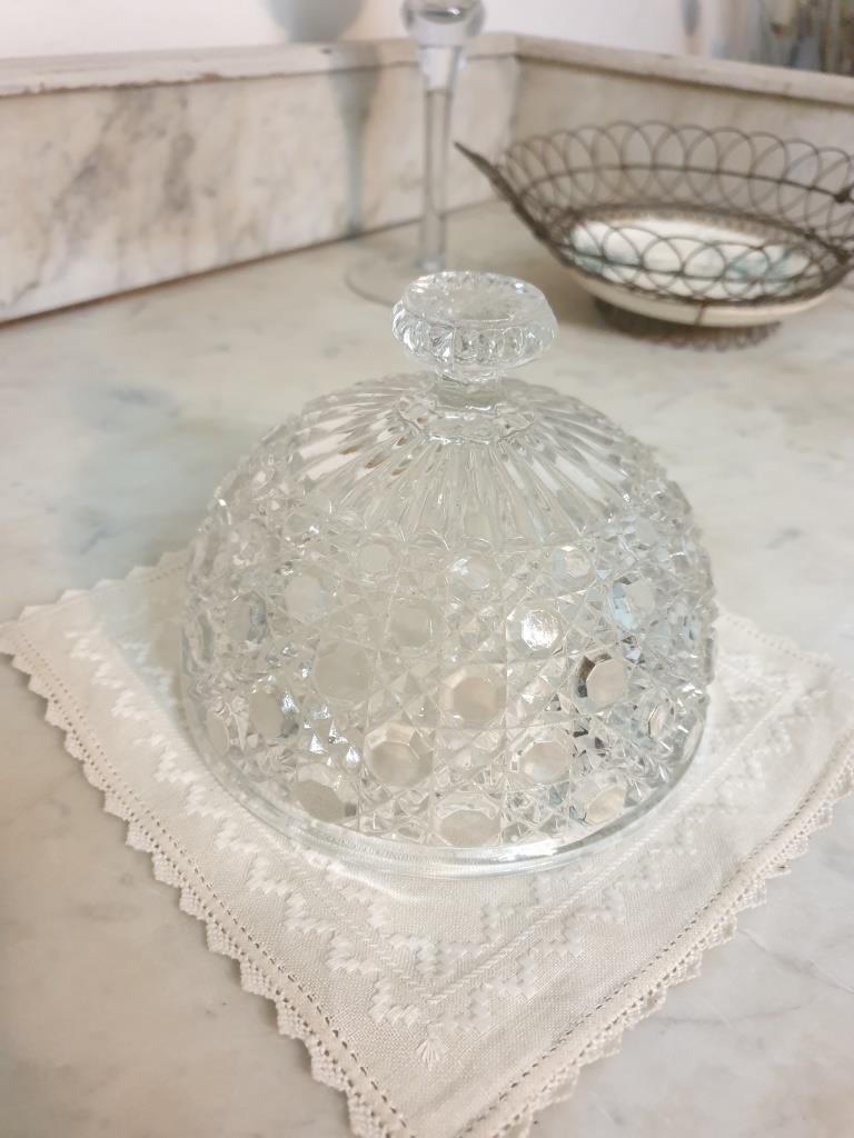 Cloche à fromage ancienne en verre