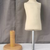 "Child bust" mannequin on base