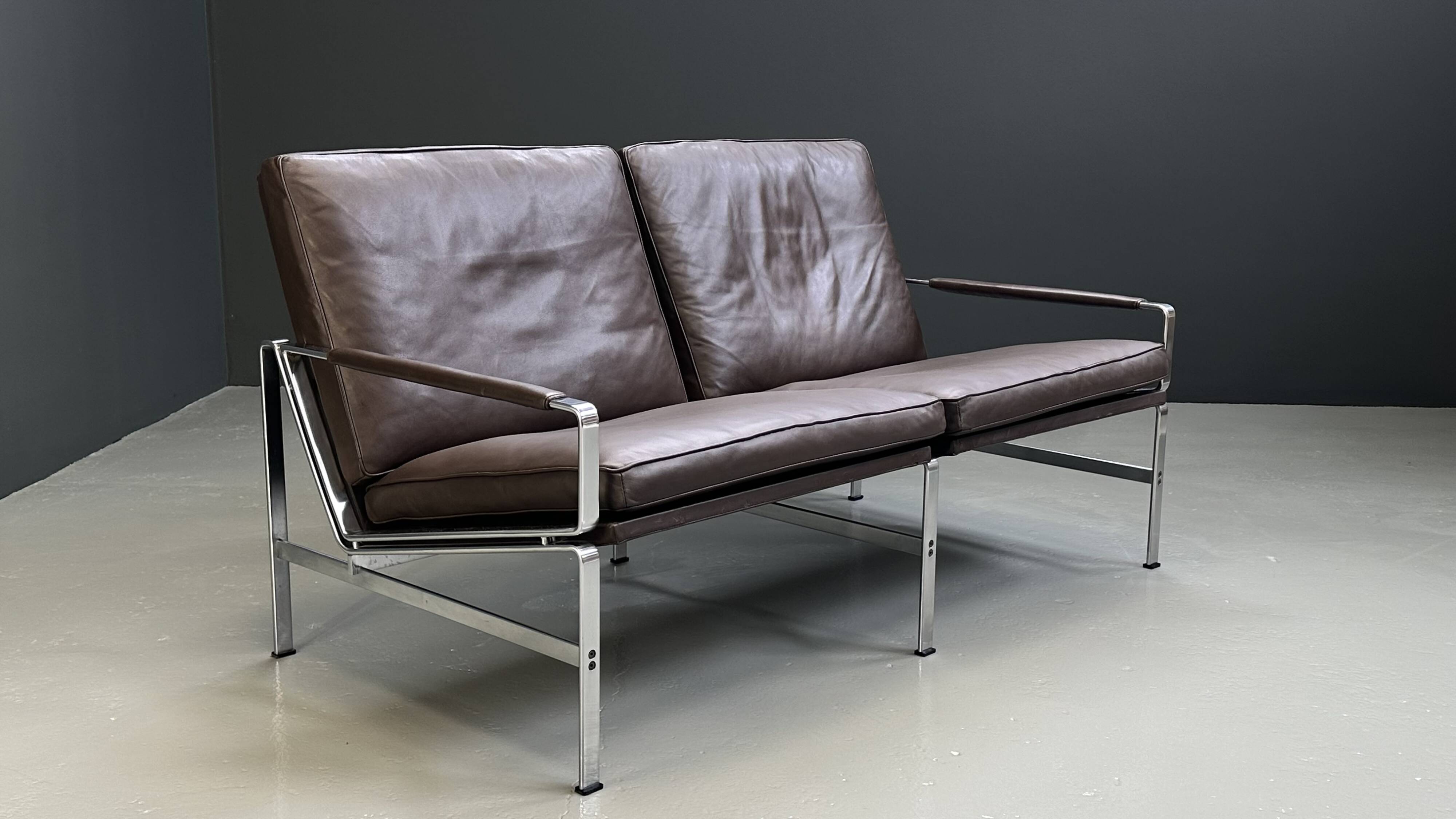 Fabricius & Kastholm SOFA and CHAIR PK6720 for KILL INTERNATIONAL
