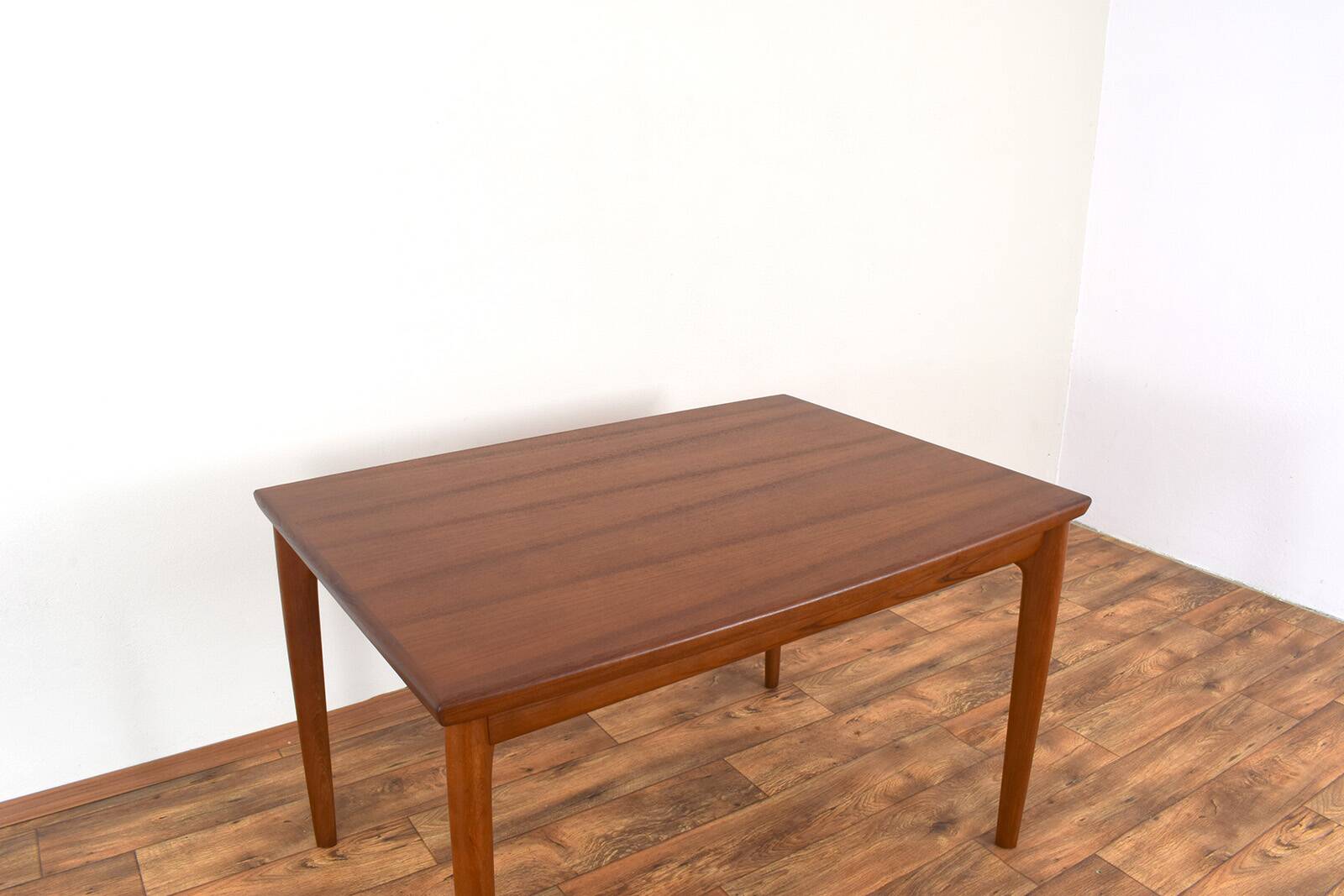 Mid-Century Danish Teak Extendable Dining Table, 1960s.