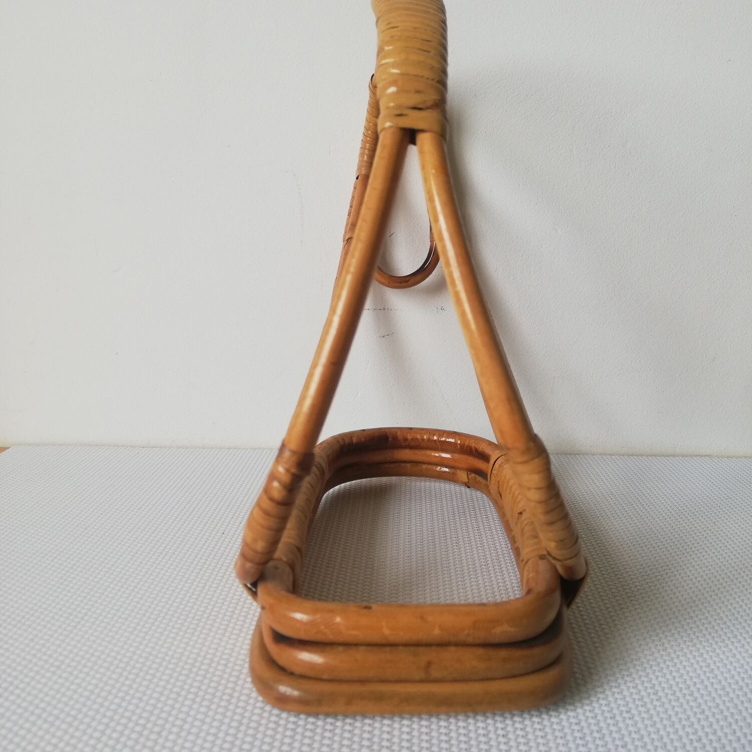 Rattan bottle holder