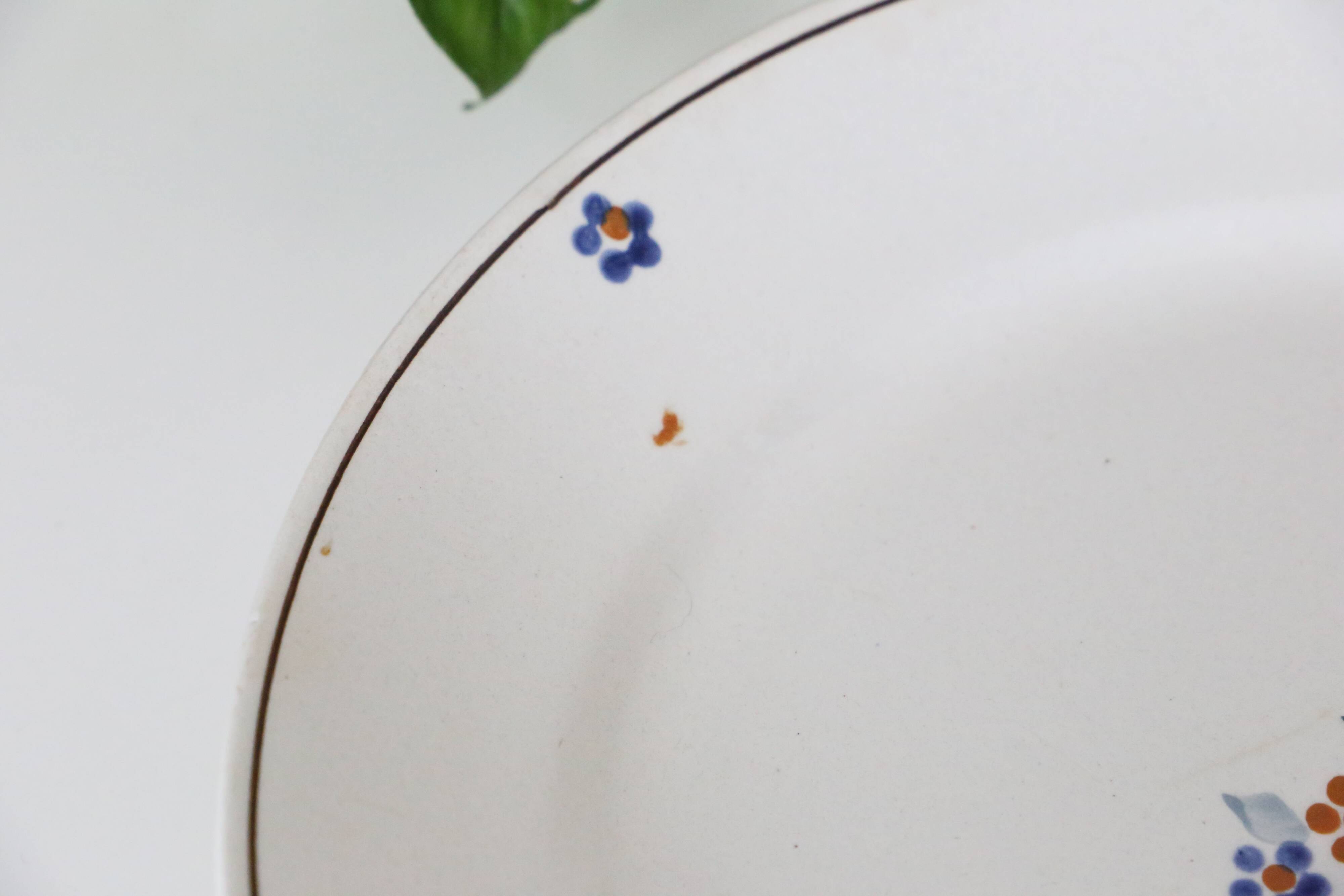 Round dish Saint Amand, 1940, French manufacture, vintage