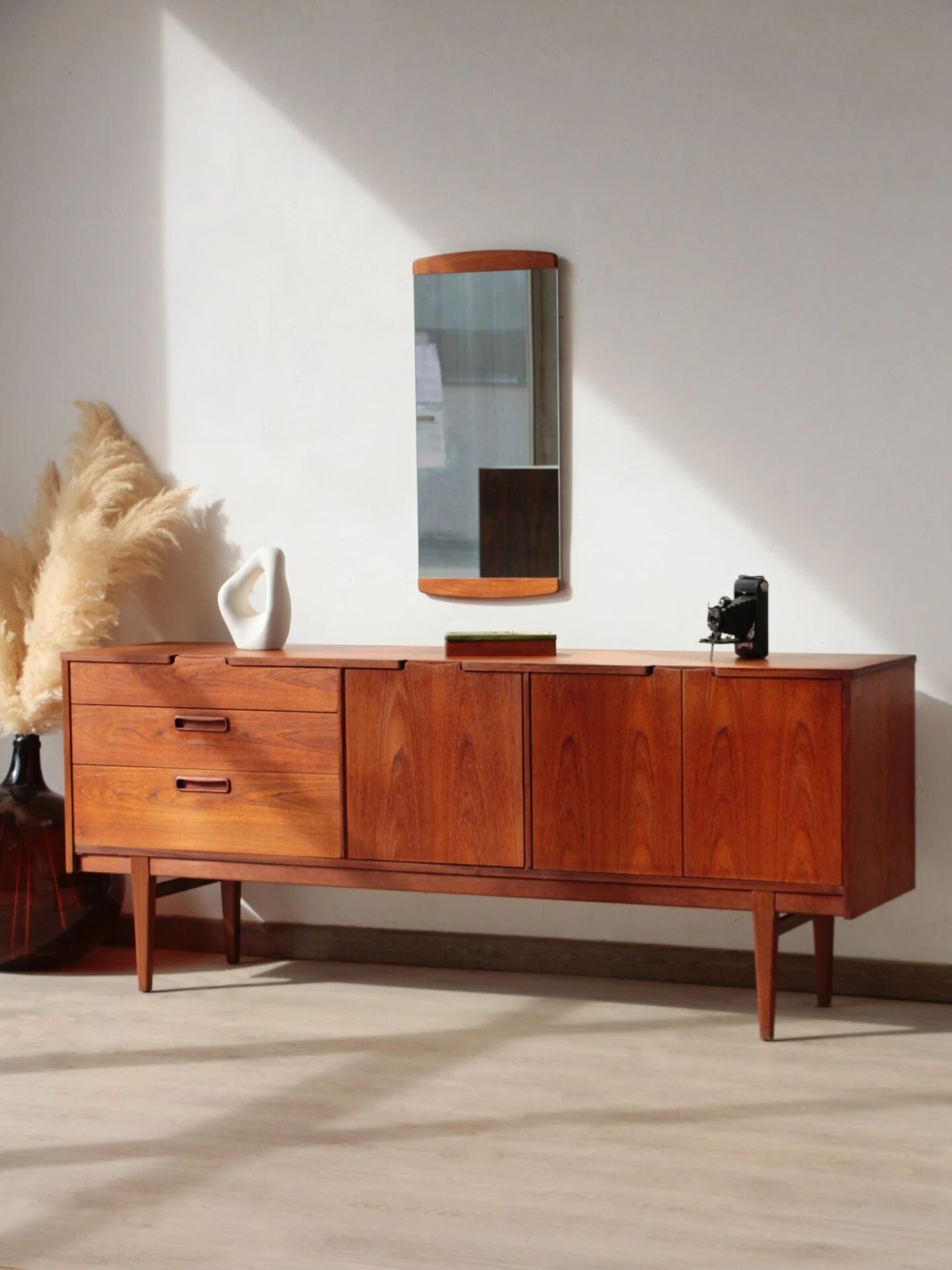 Enfilade Nathan in teak (1960s) – restored English design