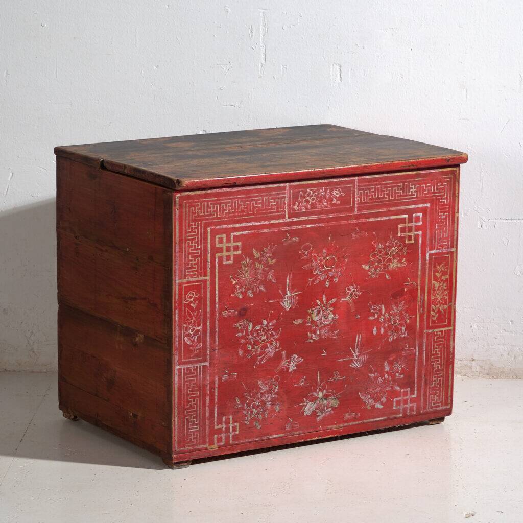 Antique Chinese painted pine chest – Dongbei, circa 1930