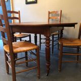 Round table with antique flaps