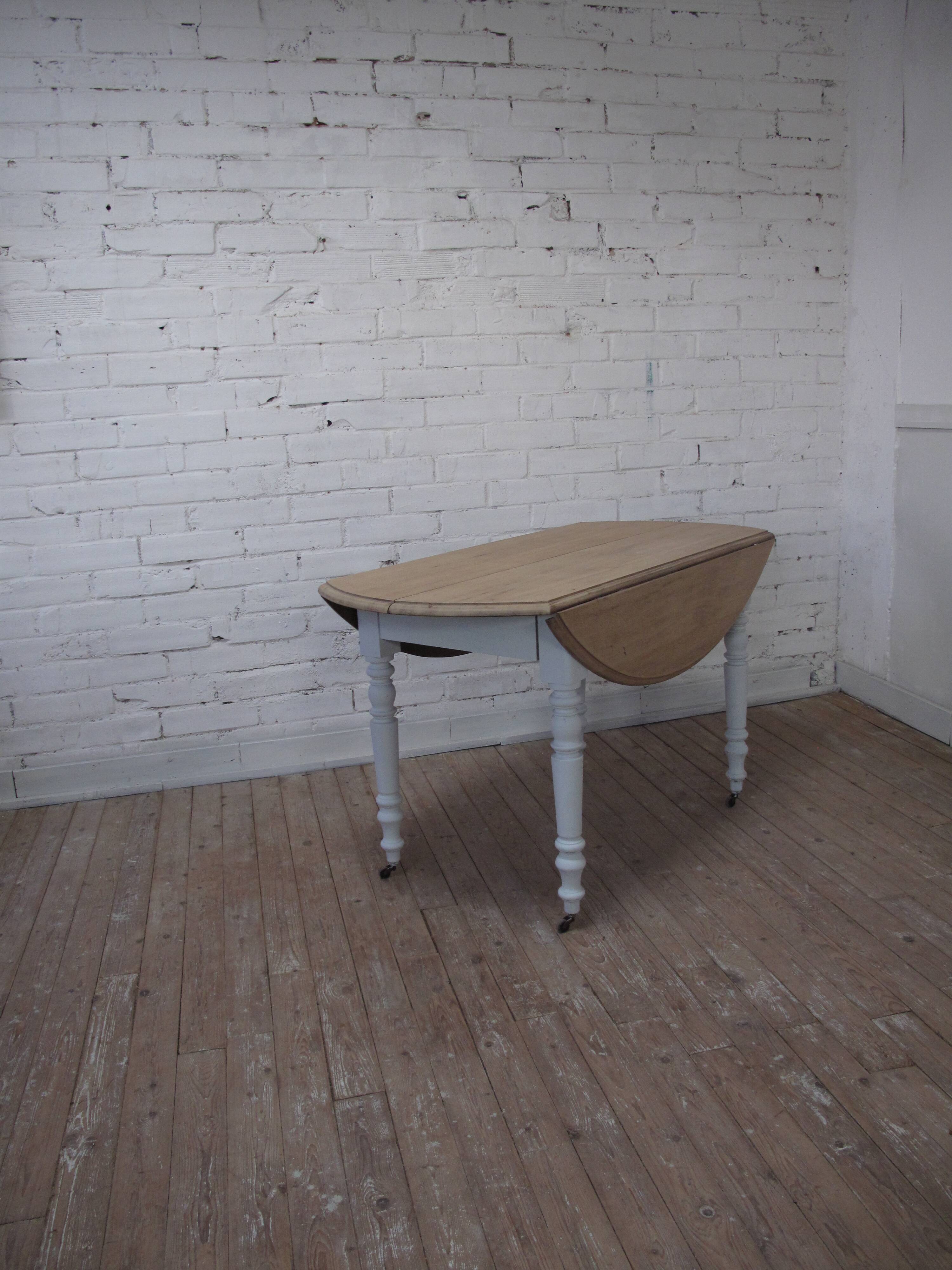 Folding table opening 3 extensions