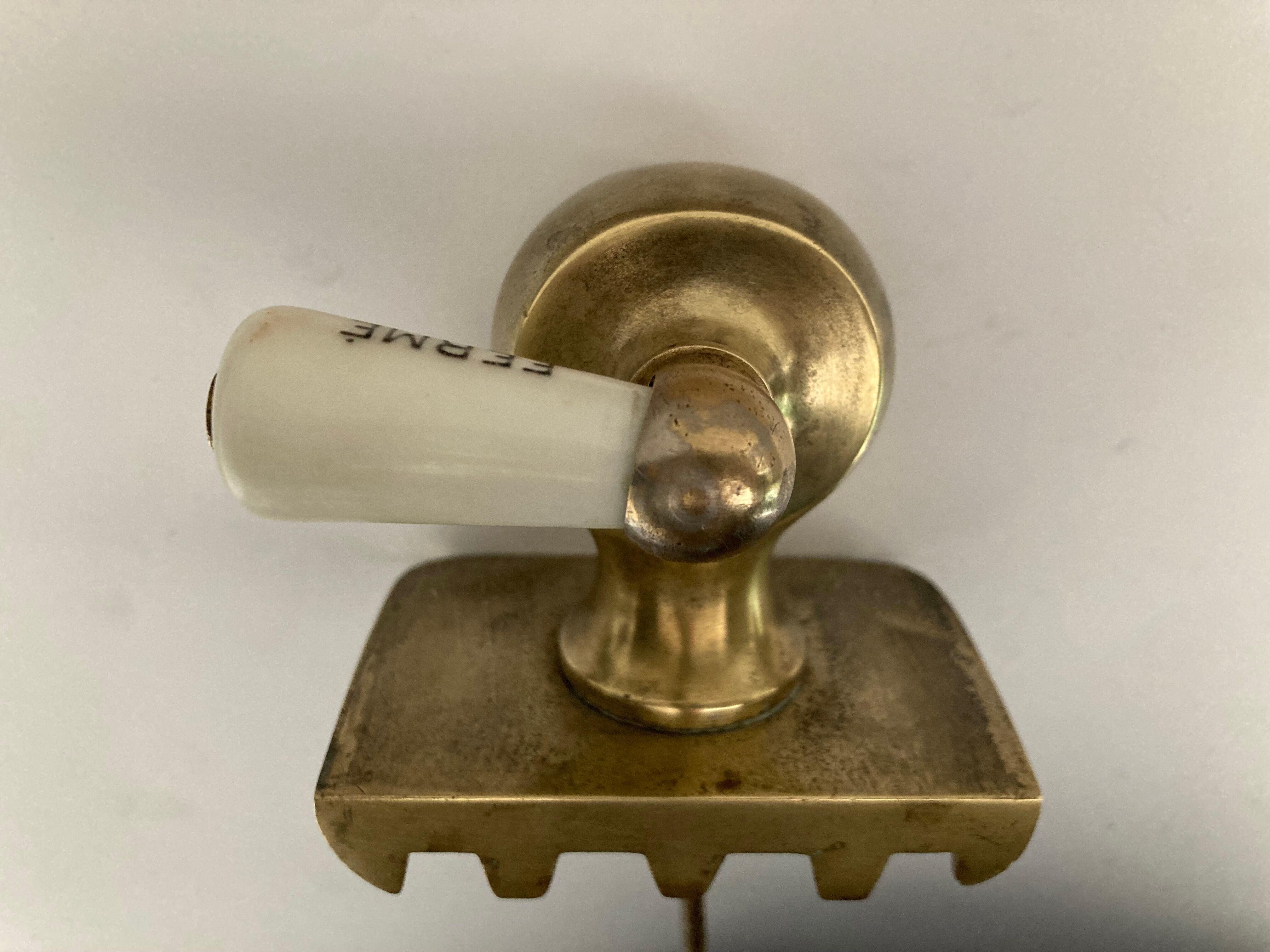 Washbasin evacuation mechanism