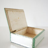 Jewelry box in chiseled mirror