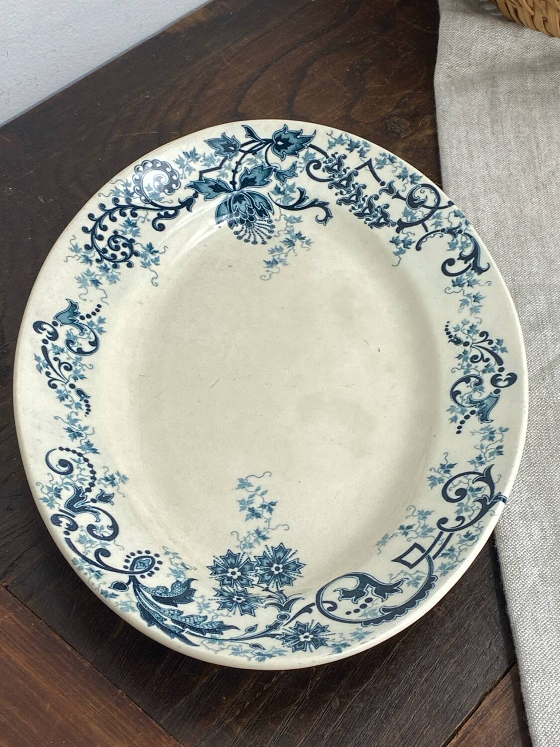 Service plates, iron earth, Sévigné, HB & Cie