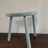 Tripod cowherd stool