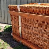 Malle de voyage ancienne en osier