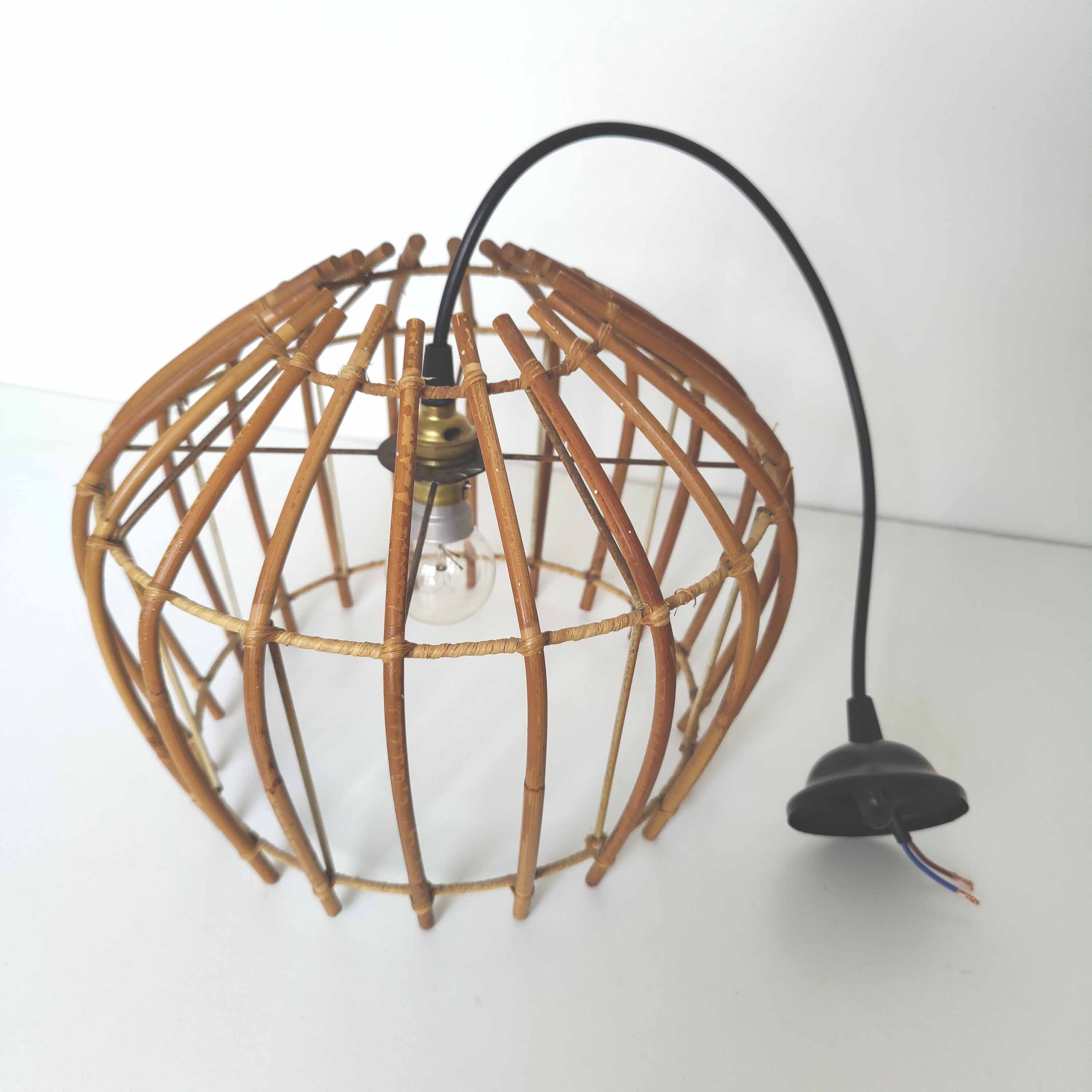 Rattan suspension