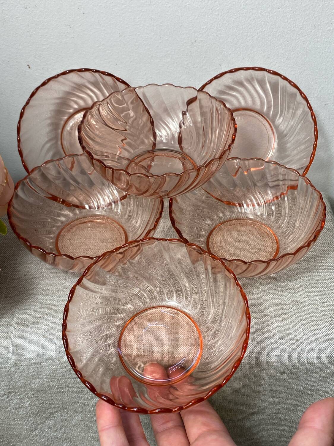 Six coupelles Arcoroc modèle Rosaline en verre rose