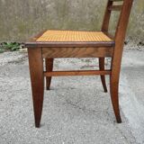 Living room chair with canning seat