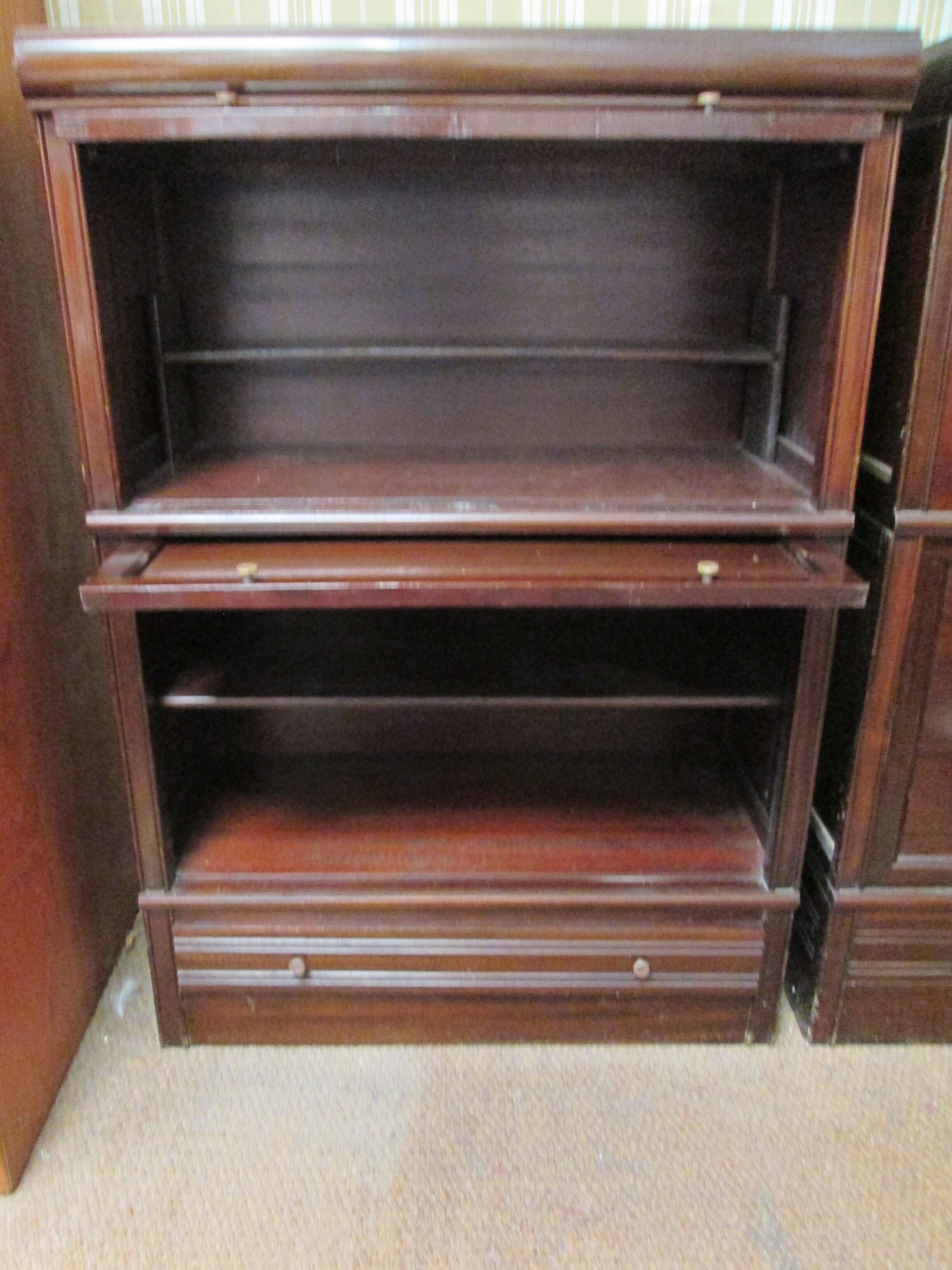 Mahogany MD bookcase