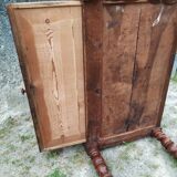 Desk with turned legs