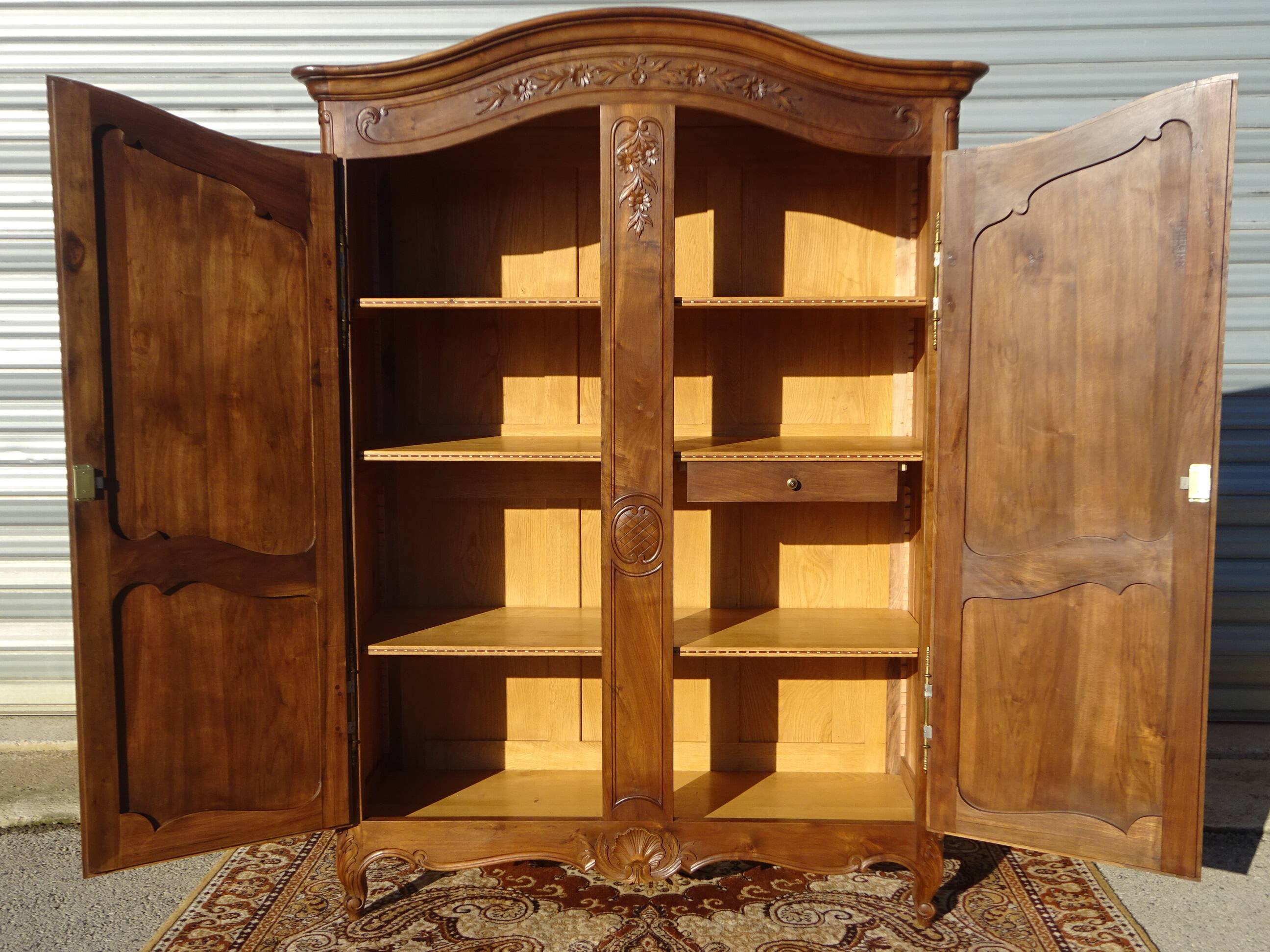 Walnut wardrobe in Louis XV style