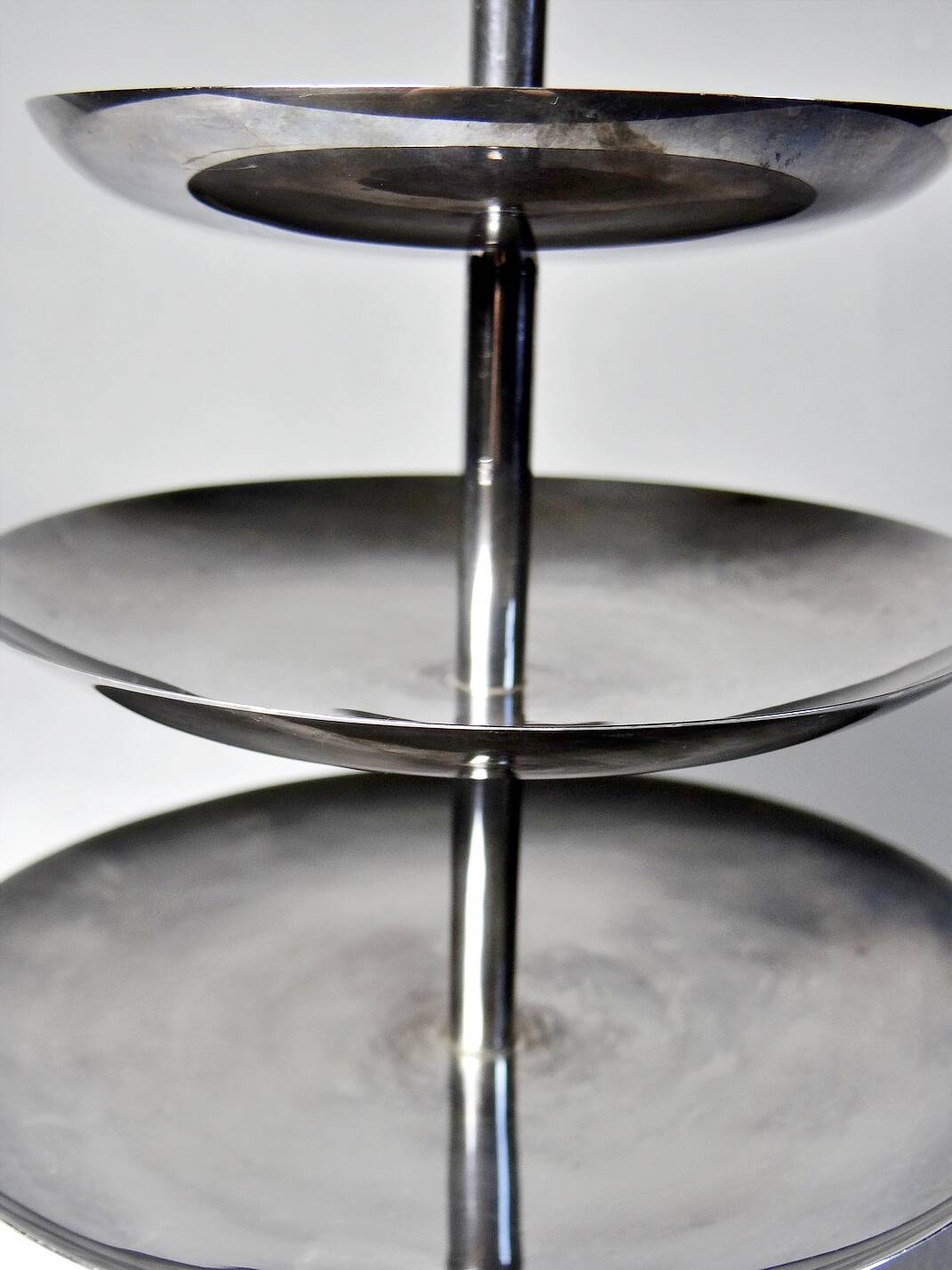 Small mute servant in vintage/old silver metal with 3 trays