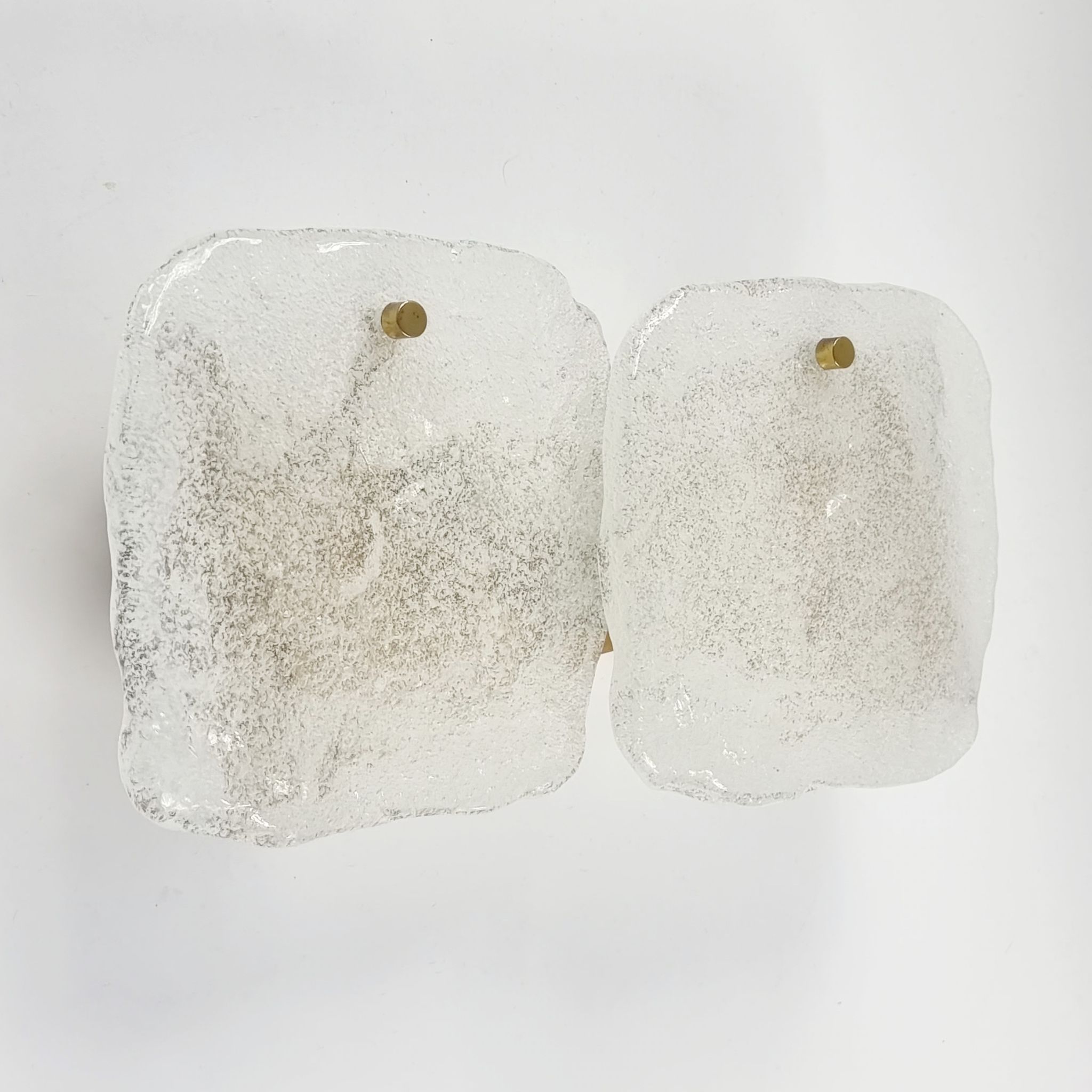 Paire of Murano glass and brass wall light by J. T. Kalmar, Austria, 1960s