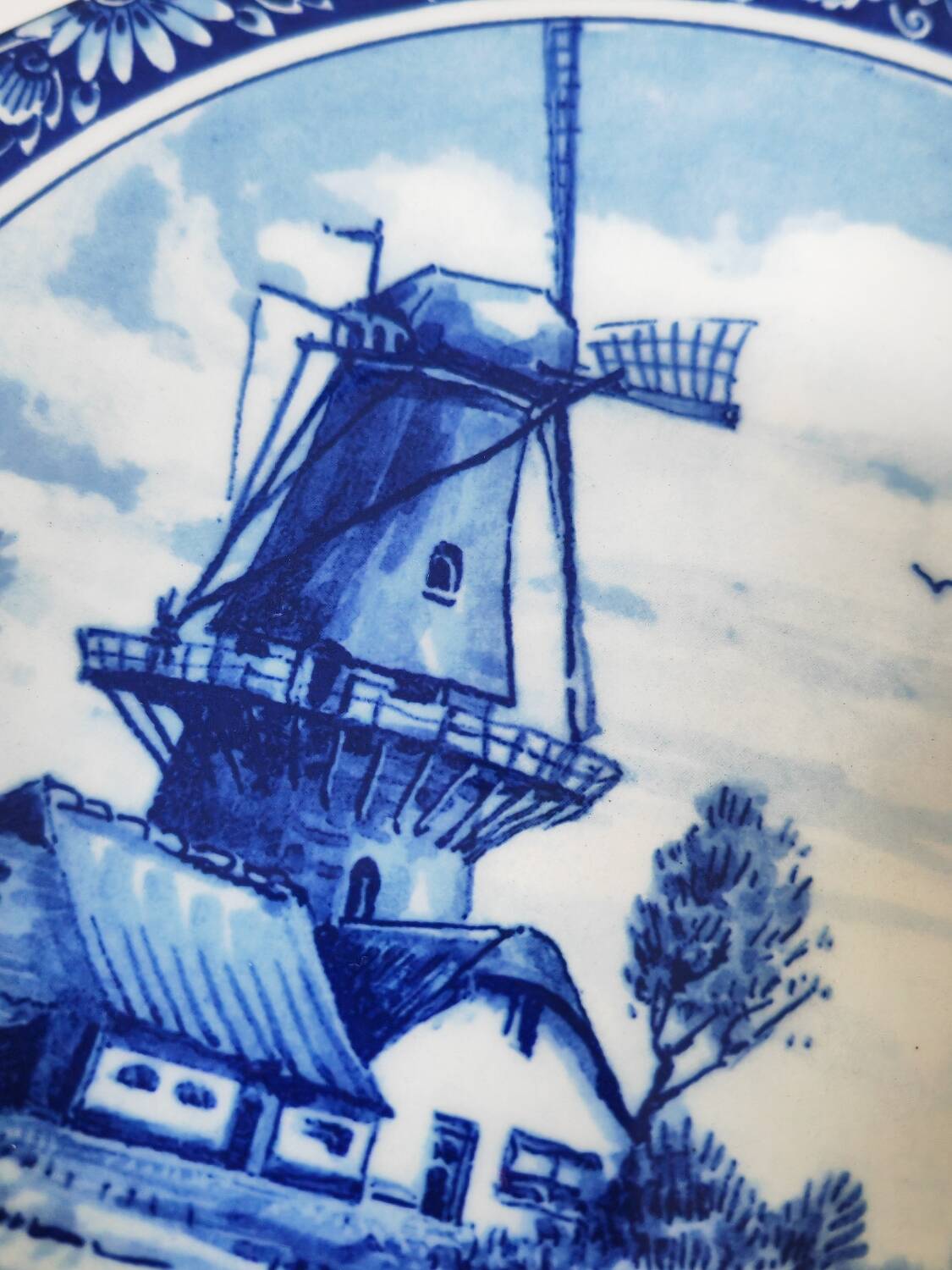 Delft mill and boats plate
