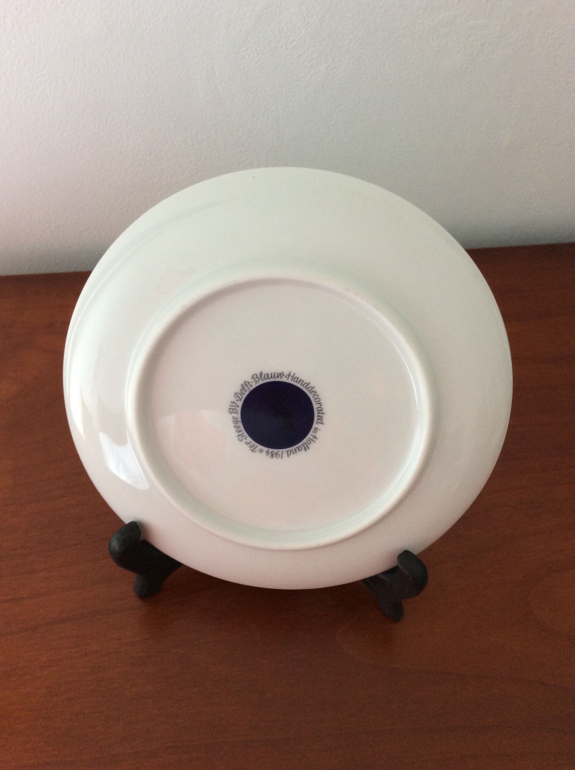 Hand-decorated blue Delft plate vintage