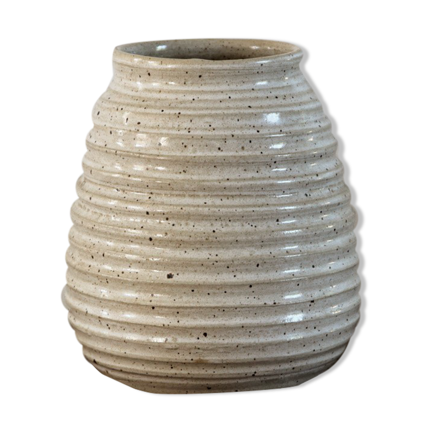 Vase in sandstone, Abbey of Fontgombault