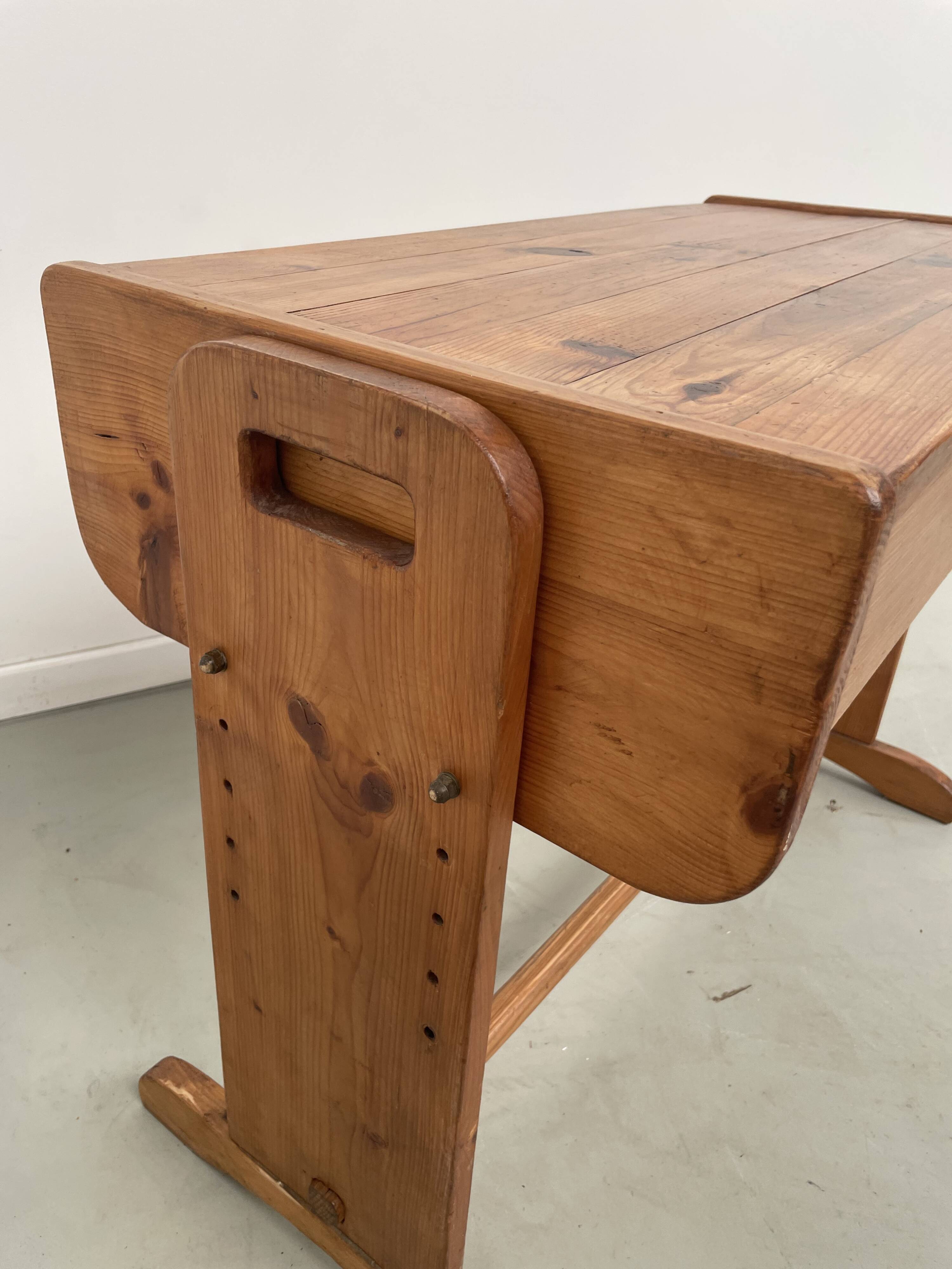 Children's pine desk from the 80s