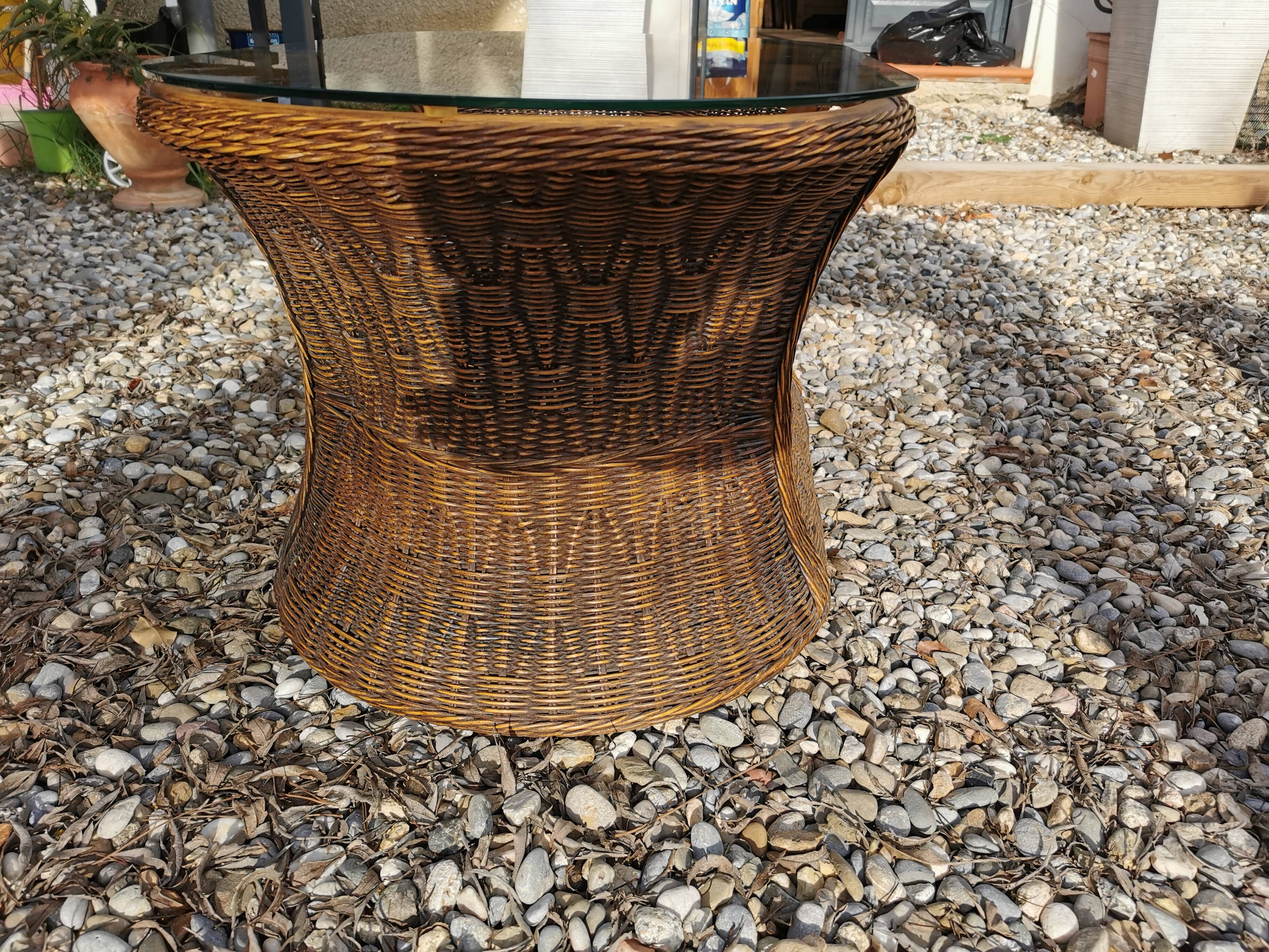 Oval vintage rattan coffee table