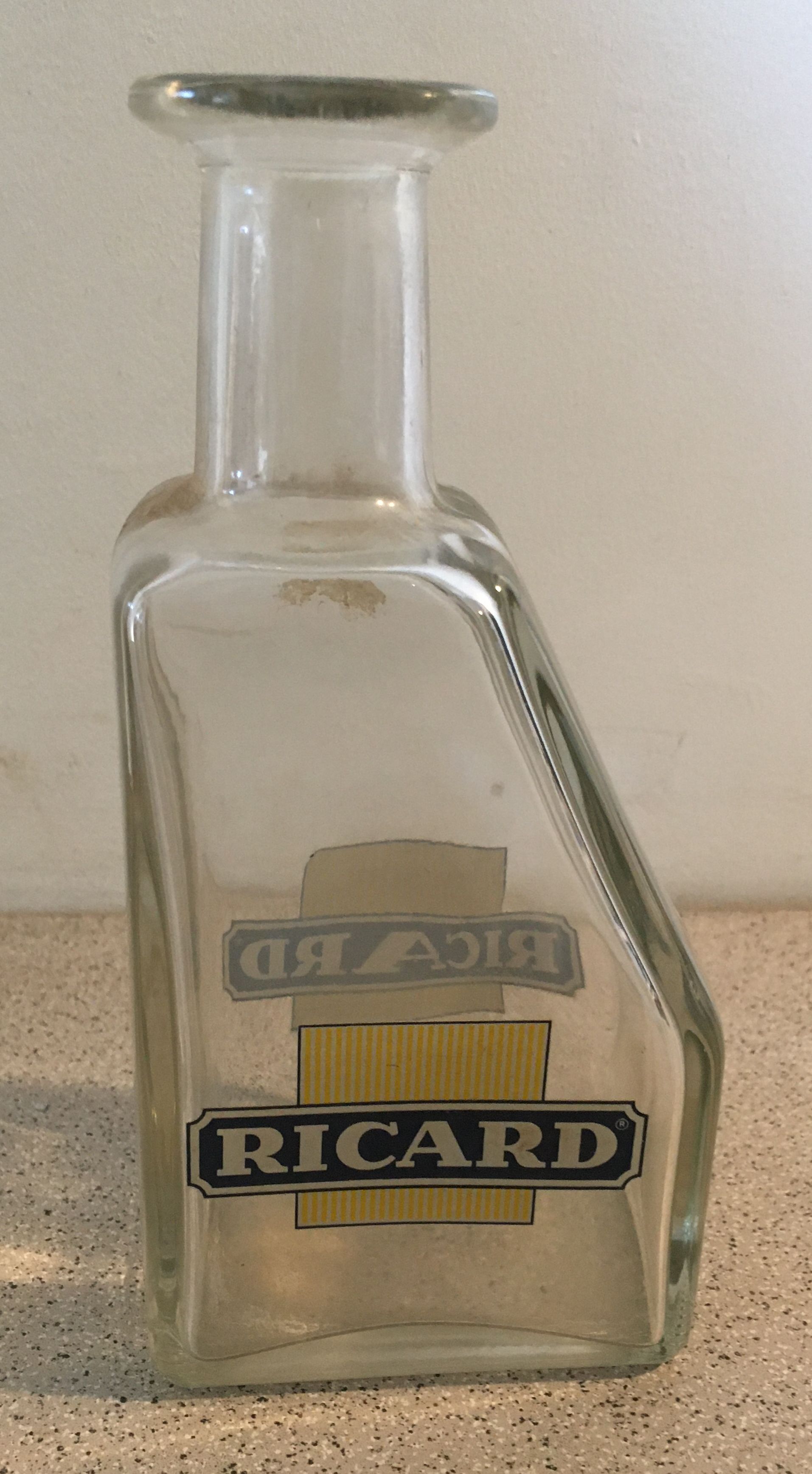 Ricard glass decanter white logo blue cartridge yellow background