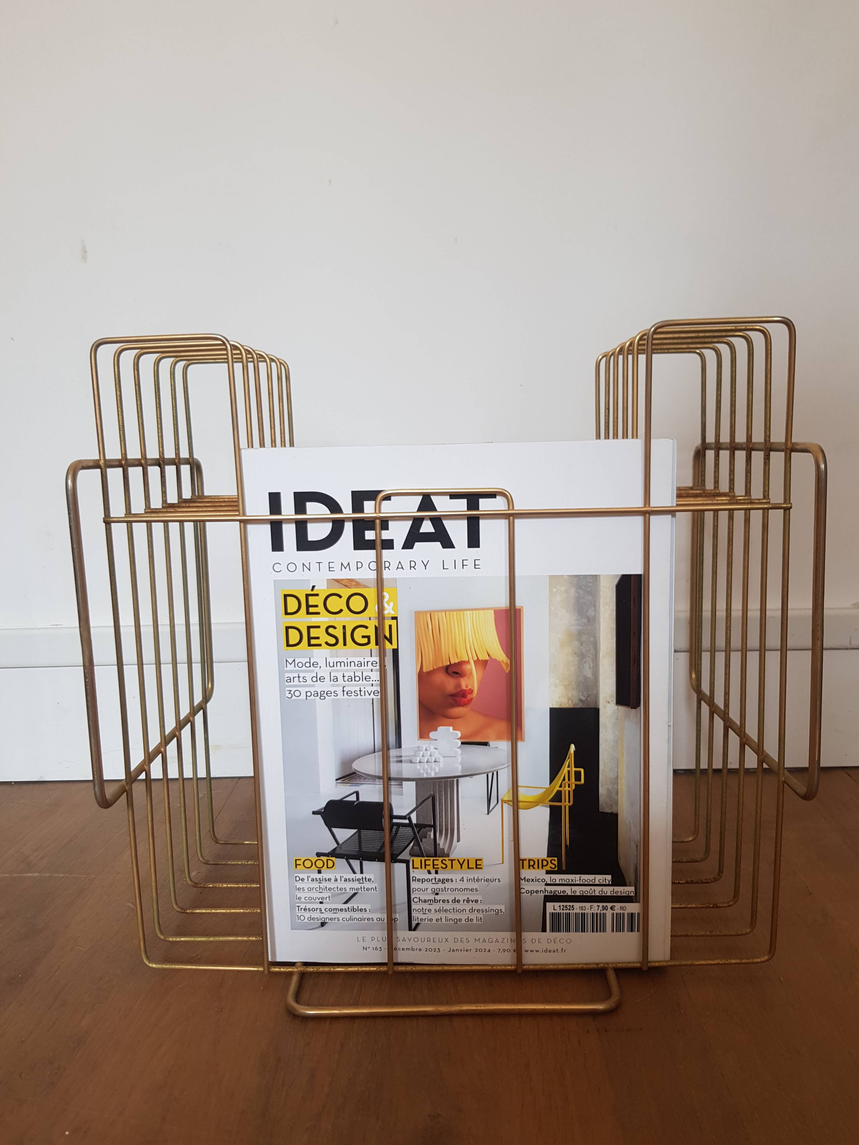 Magazine rack or vinyl rack