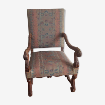 Fauteuil style Louis XIII