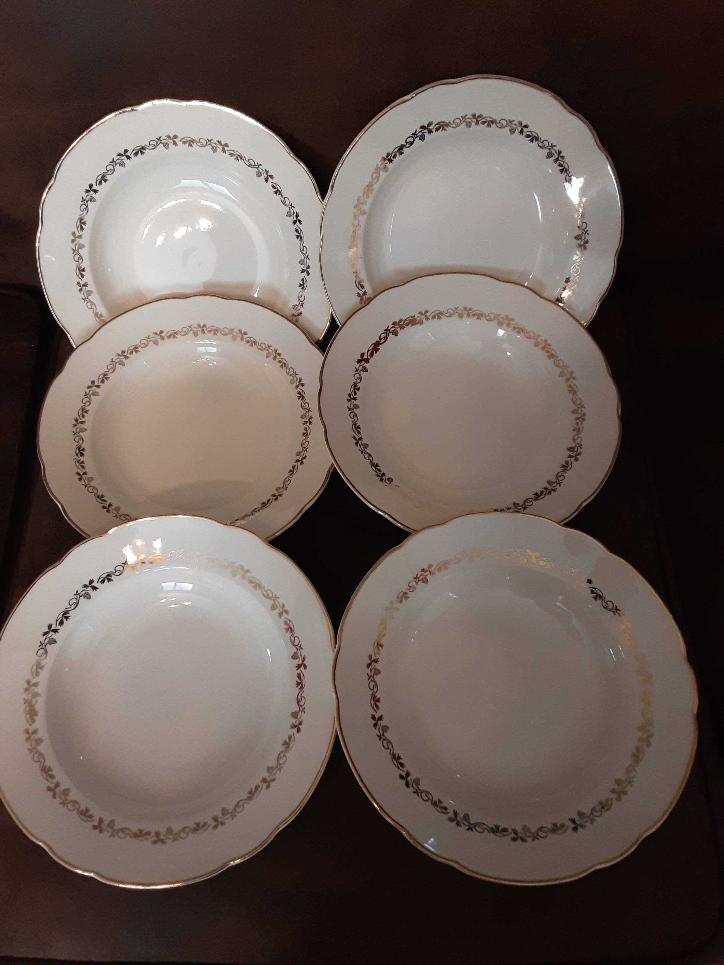 Set of 6 Willeroy and Boch soup plates