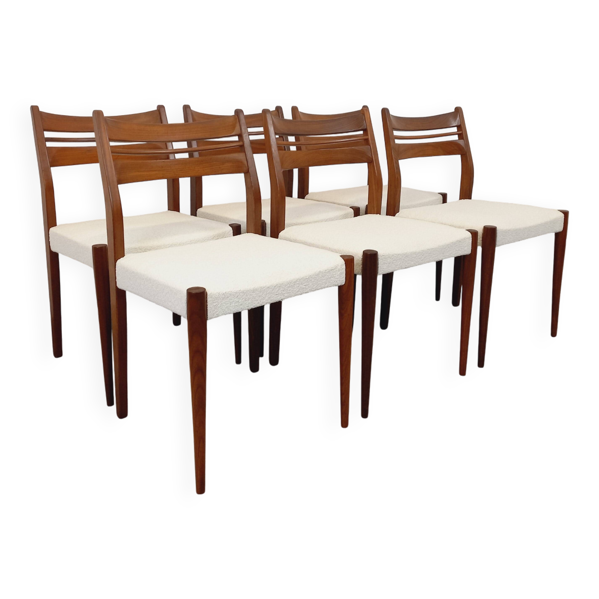 Set of 6 vintage Scandinavian chairs in teak and bouclette fabric from the 60s