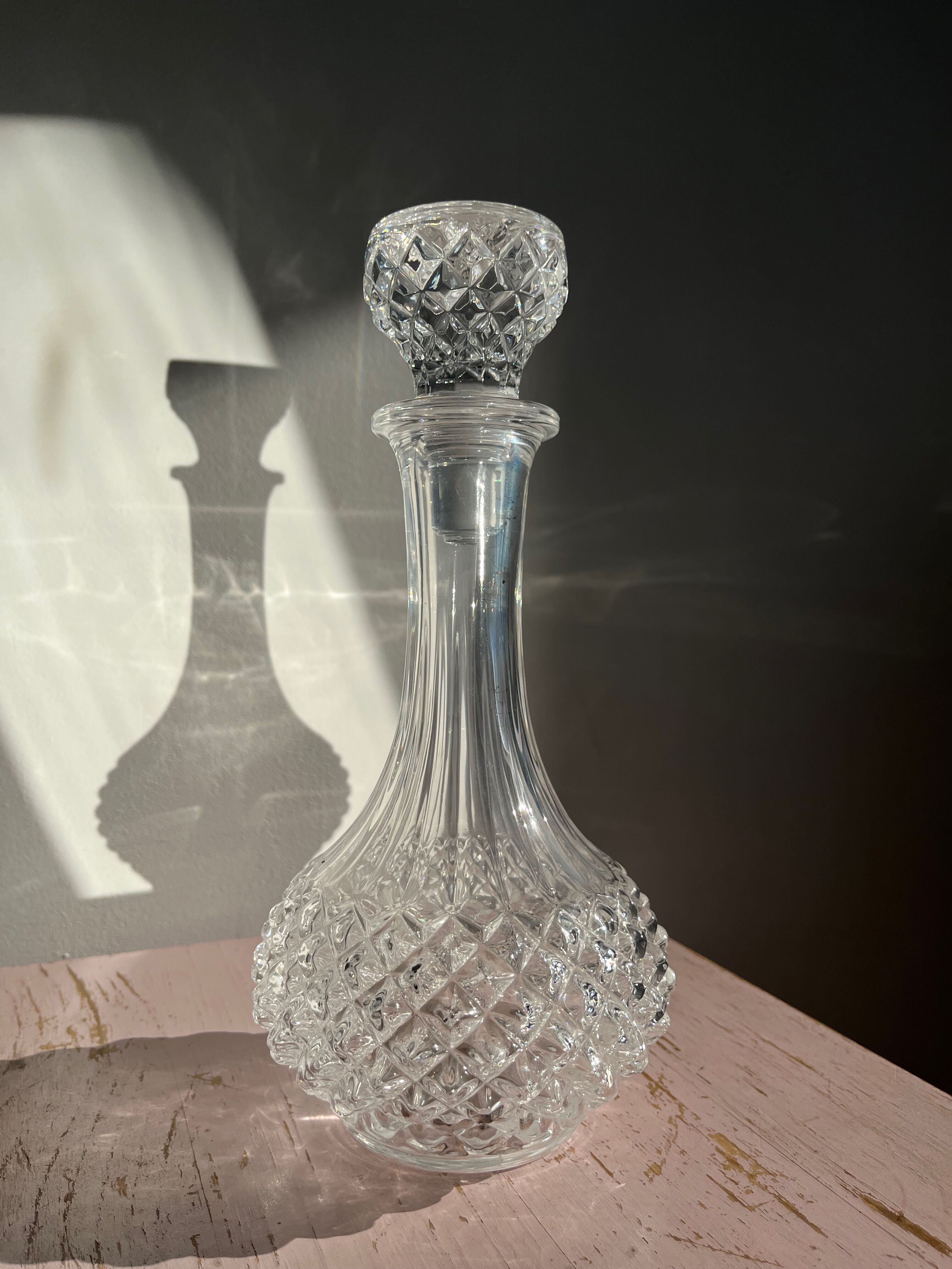 Liquor decanter crystal diamond tips