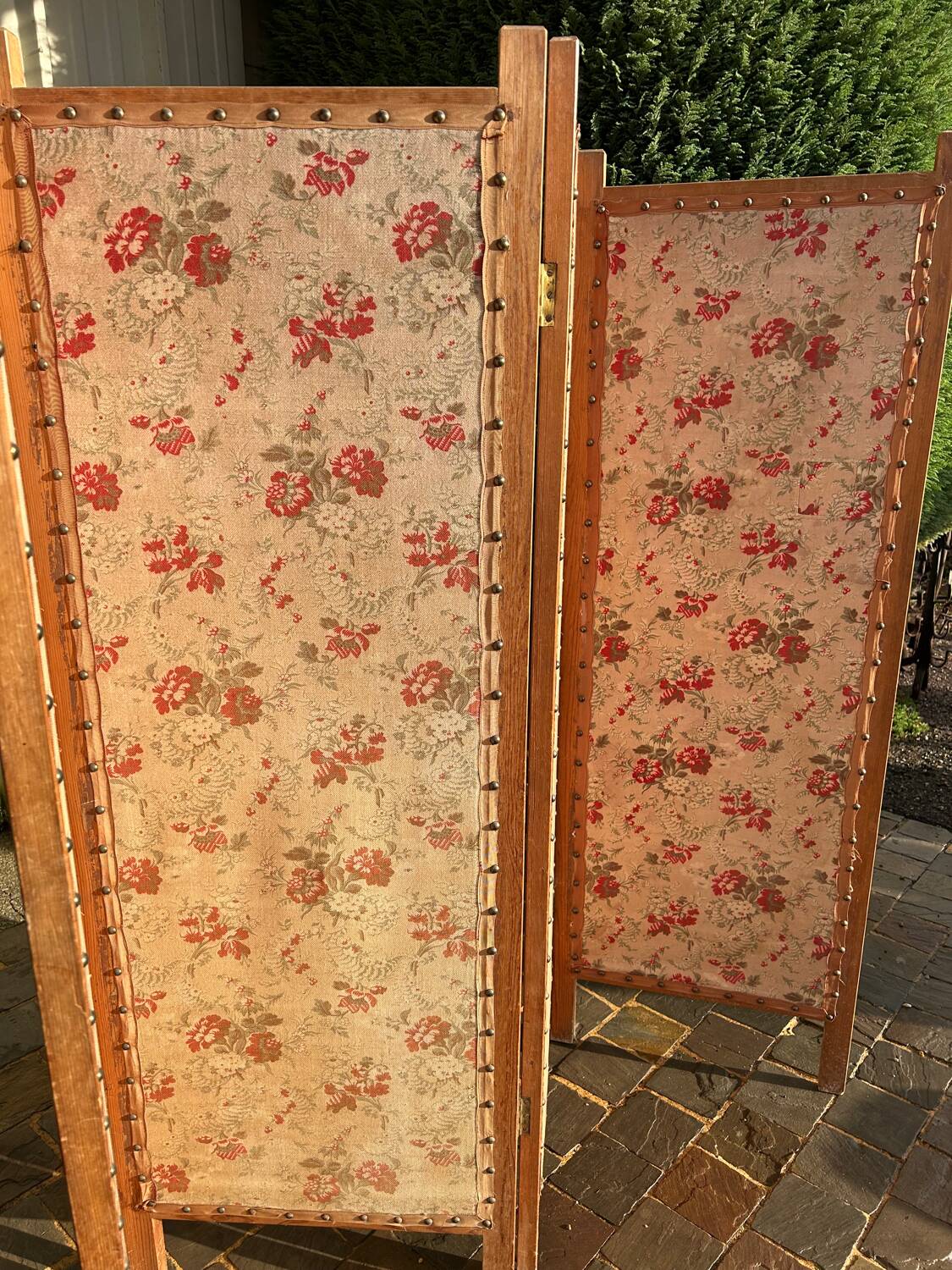 1930s shabby chic pink floral screen in original condition
