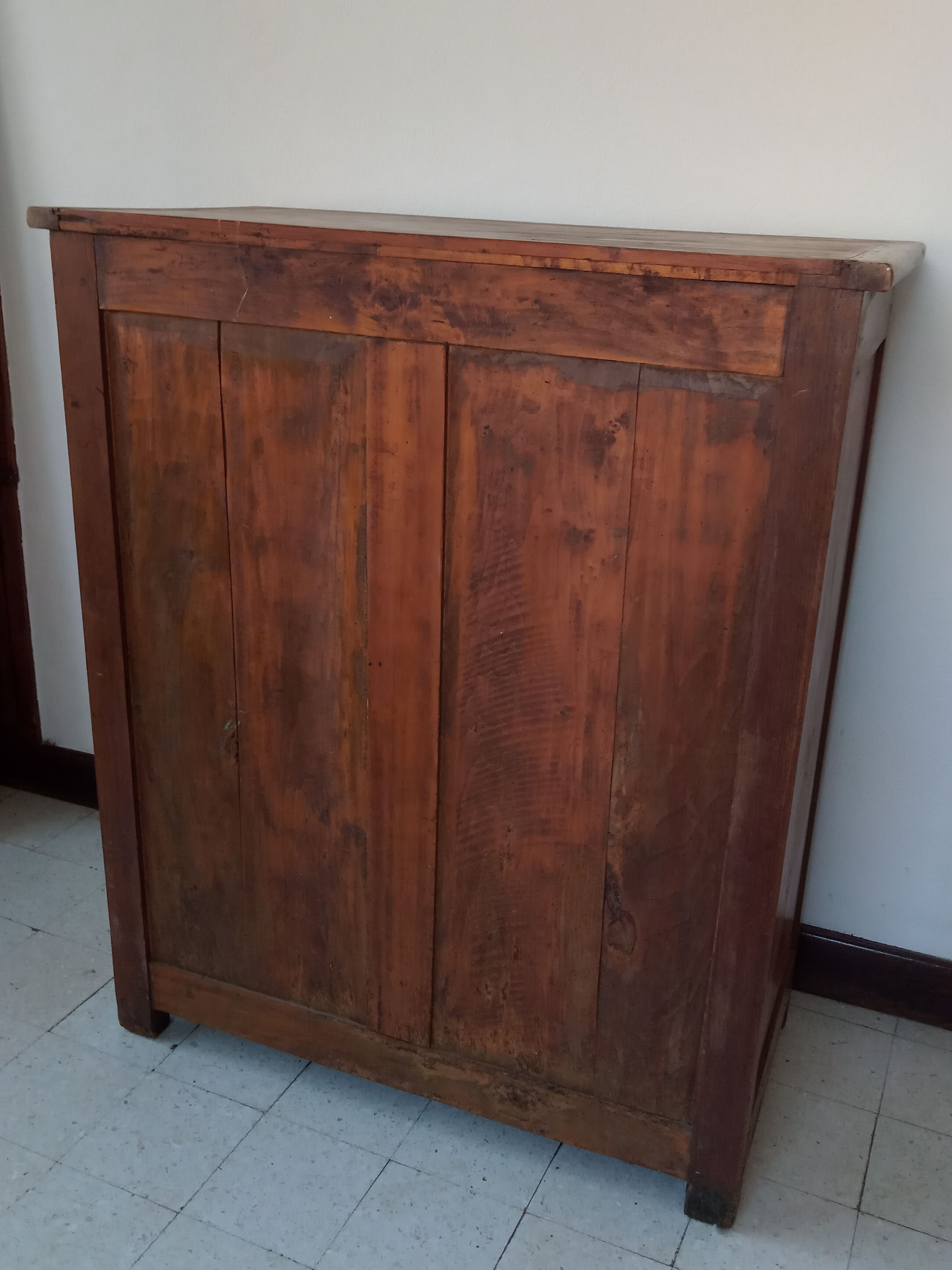 Parisian buffet early 20th
