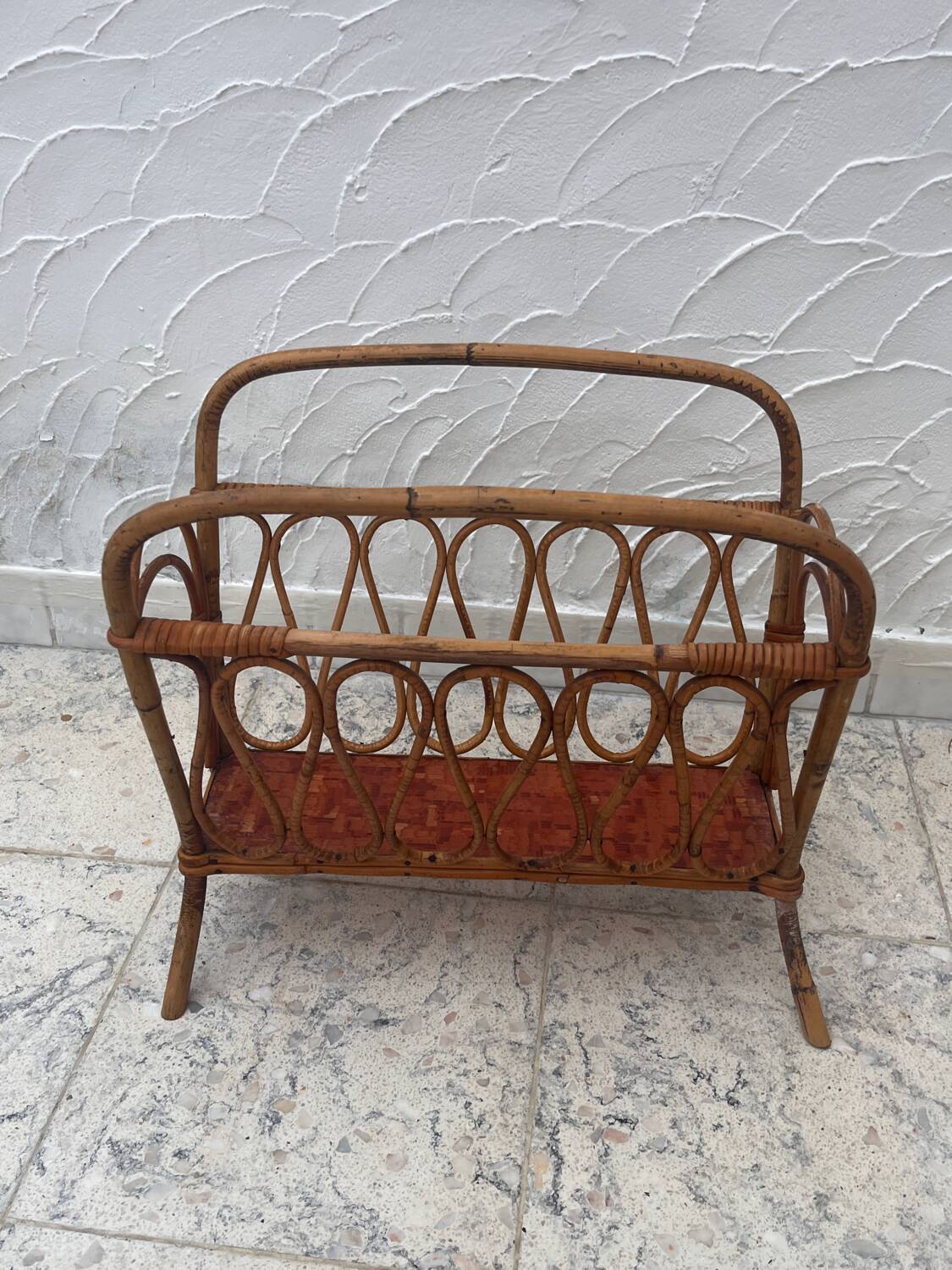 Bamboo magazine rack