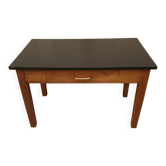 Table basse de ferme vintage - rénover plateau peint noir mat