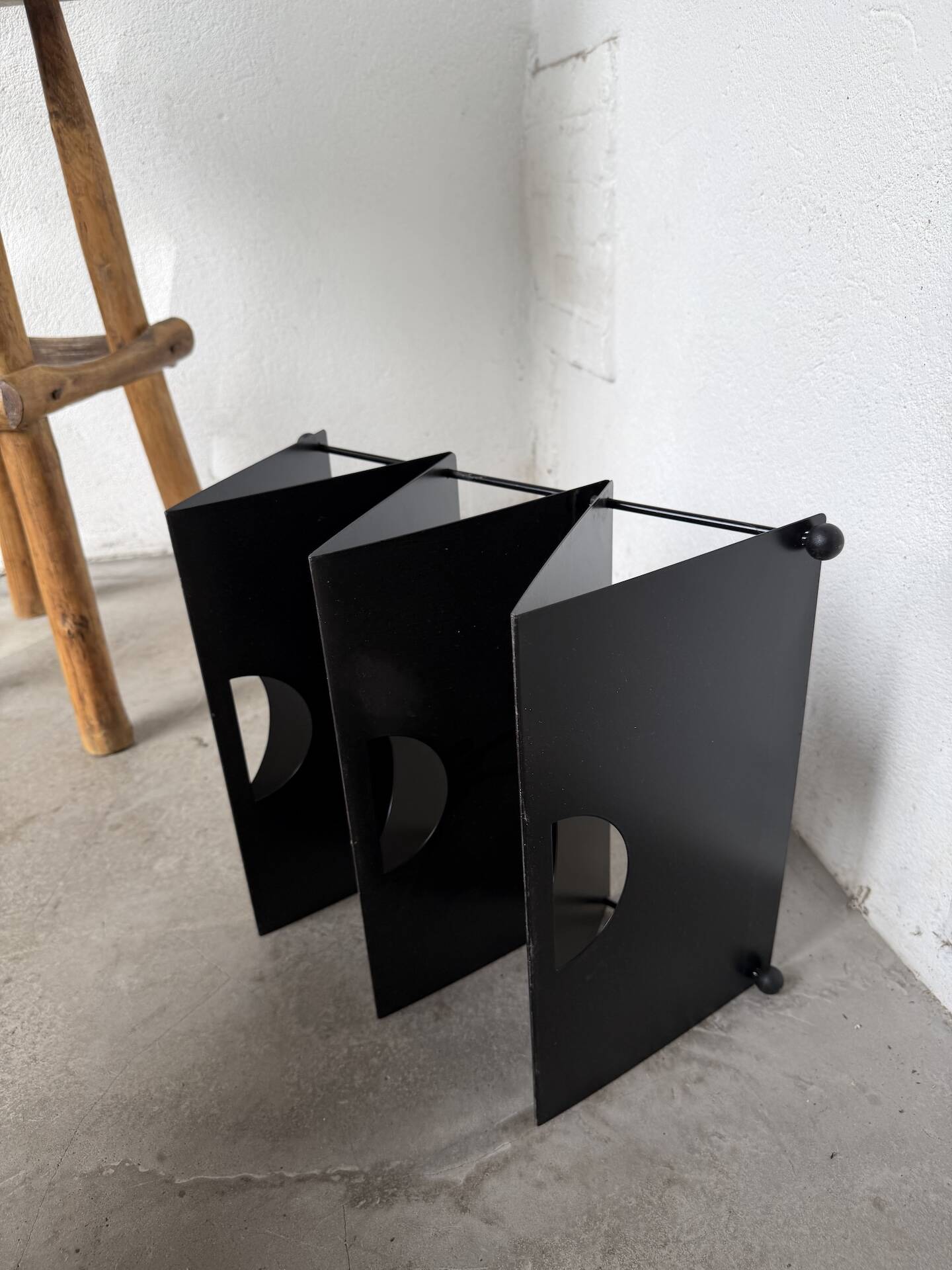 Modular magazine rack Memphis 1980