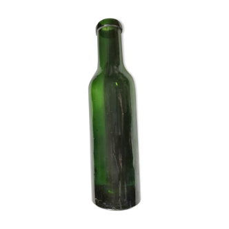 Molded glass bottle