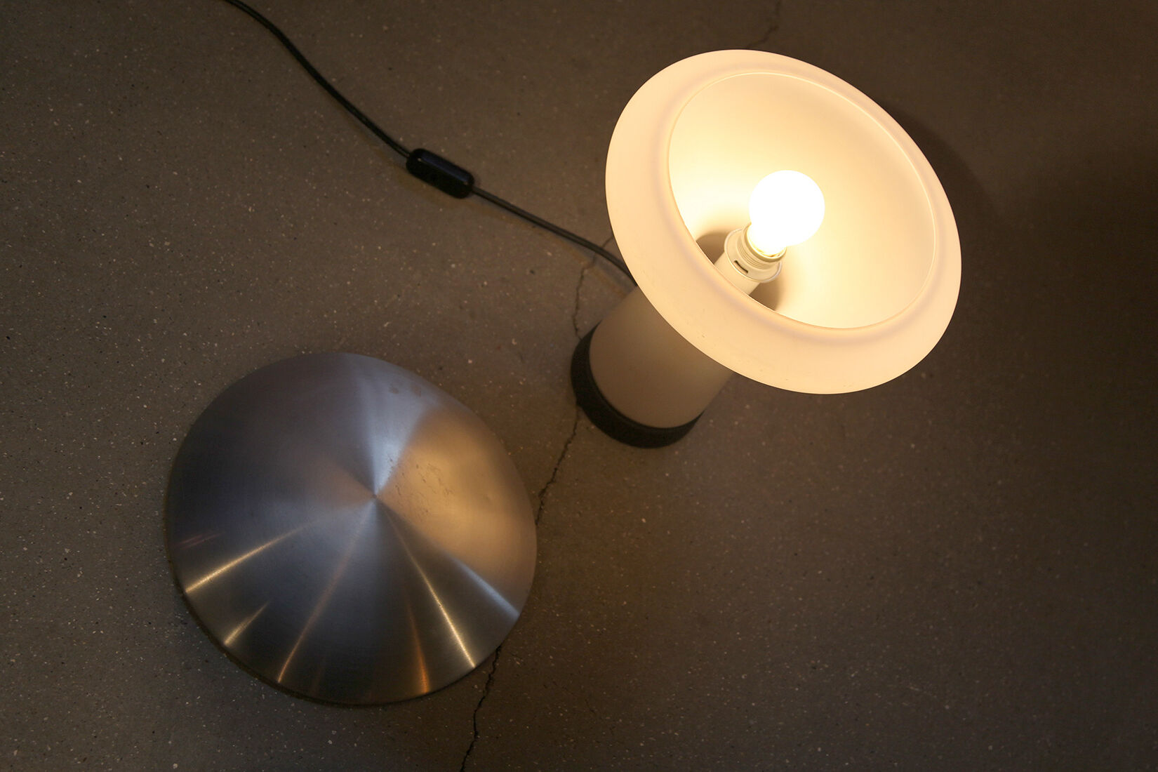 Glass aluminium mushroom table lamp by Niek Hiemstra for Evolux, 60s