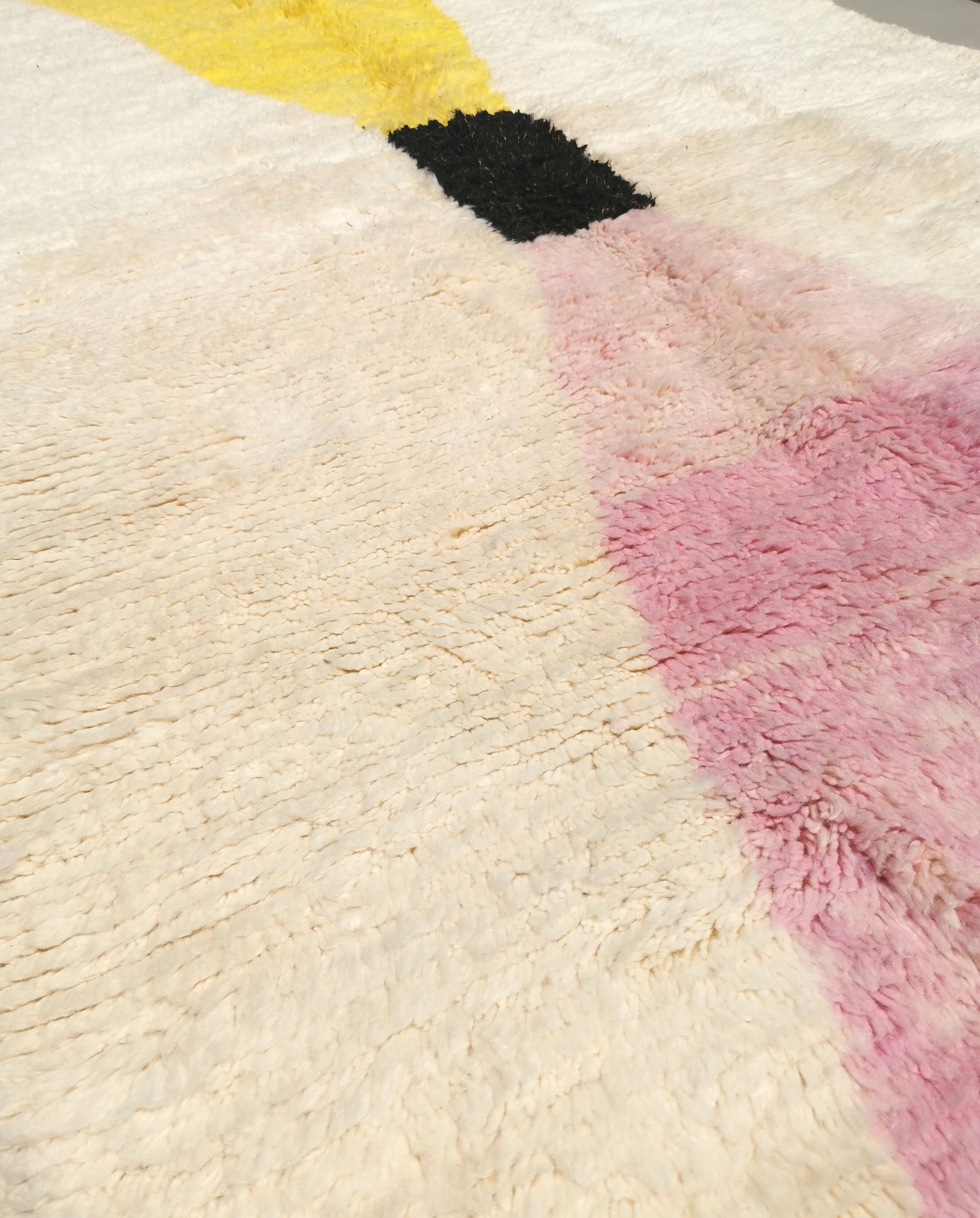 Berber carpet beni ouarain