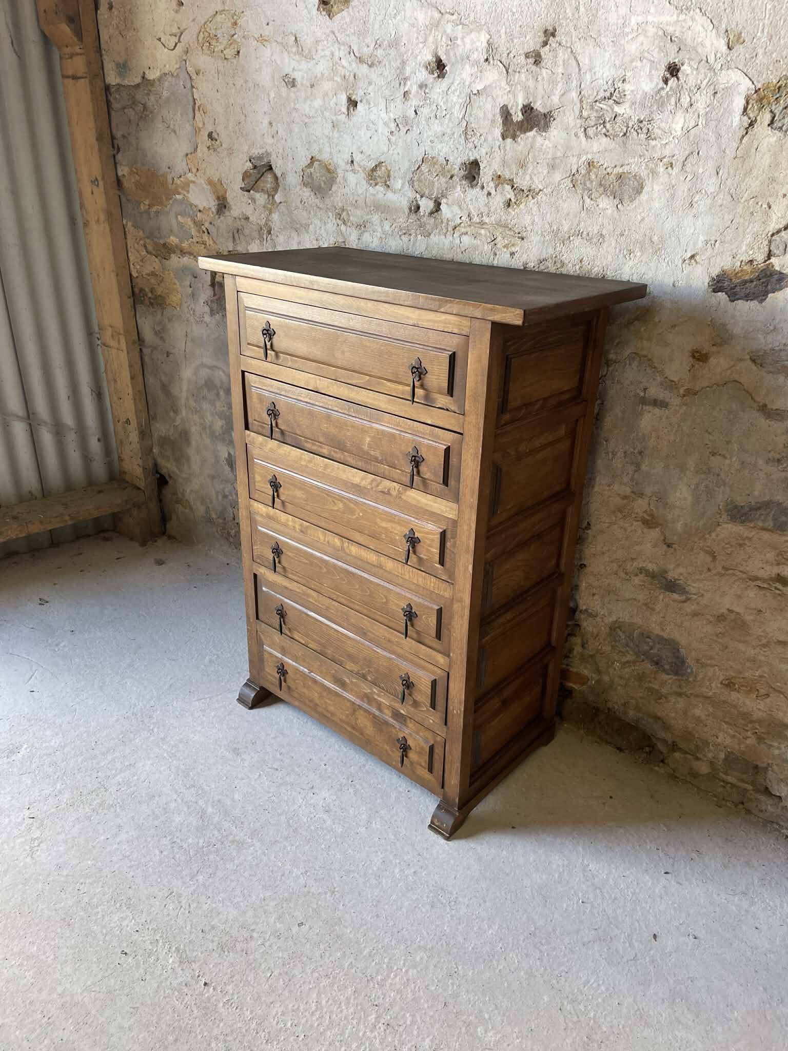 Scottish chest of drawers in olive wood – 6 drawers