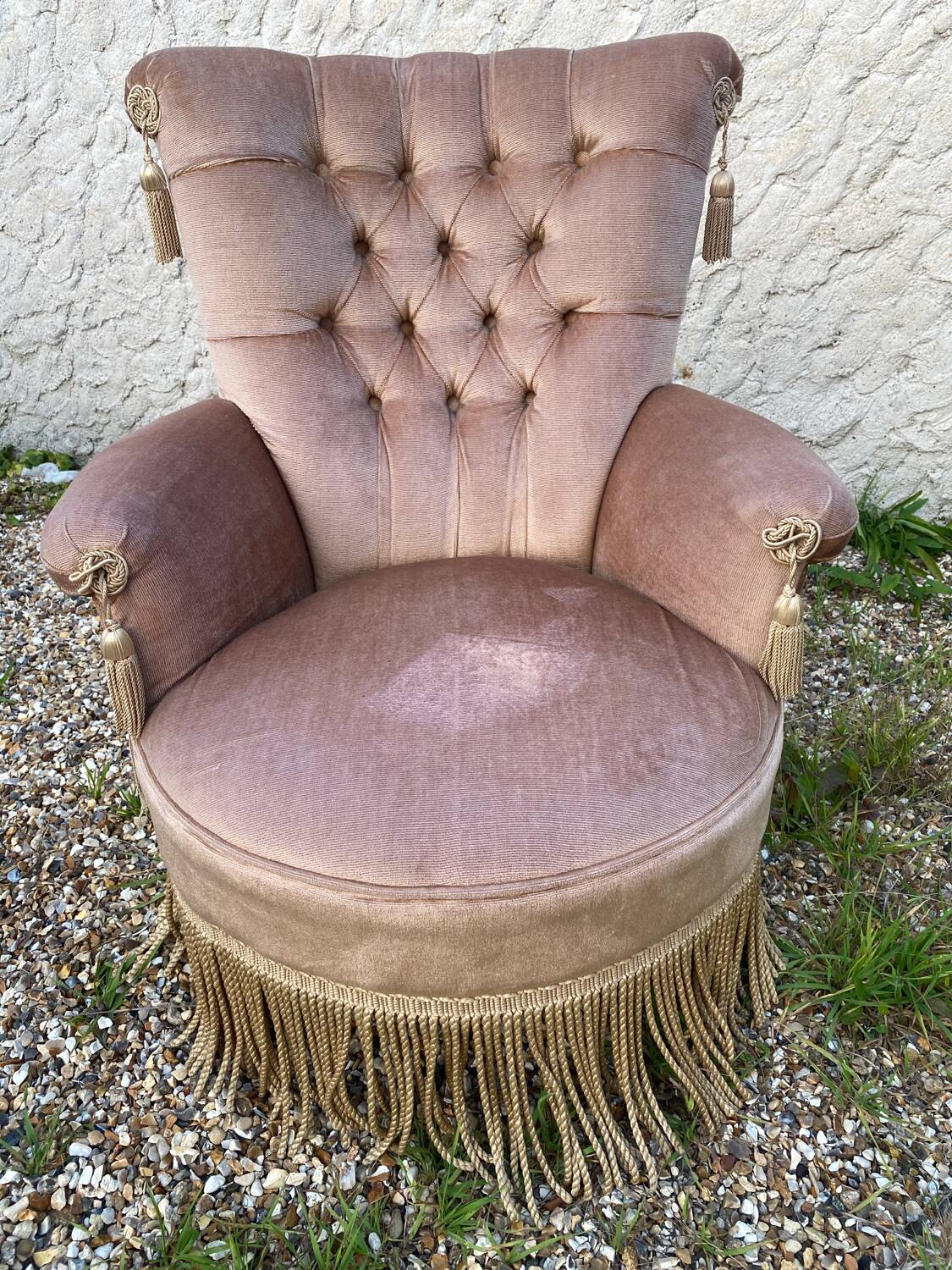 Beige velvet toad armchair