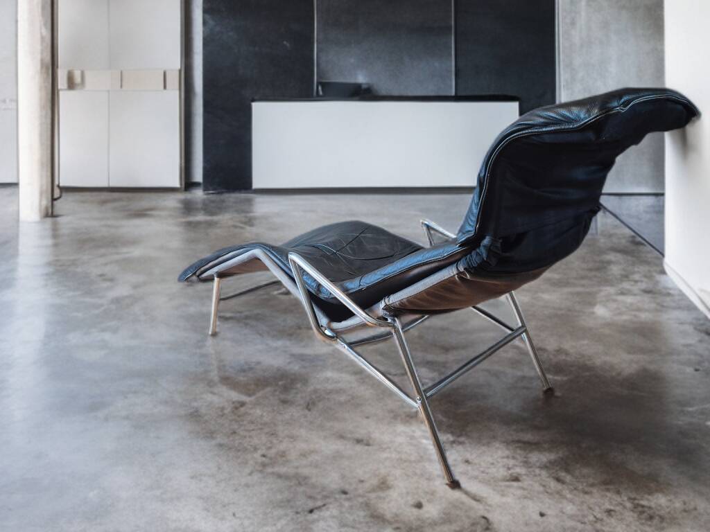 Scandinavian black leather lounge chair, 1980