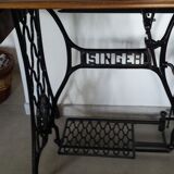 Singer's sewing machine foot console