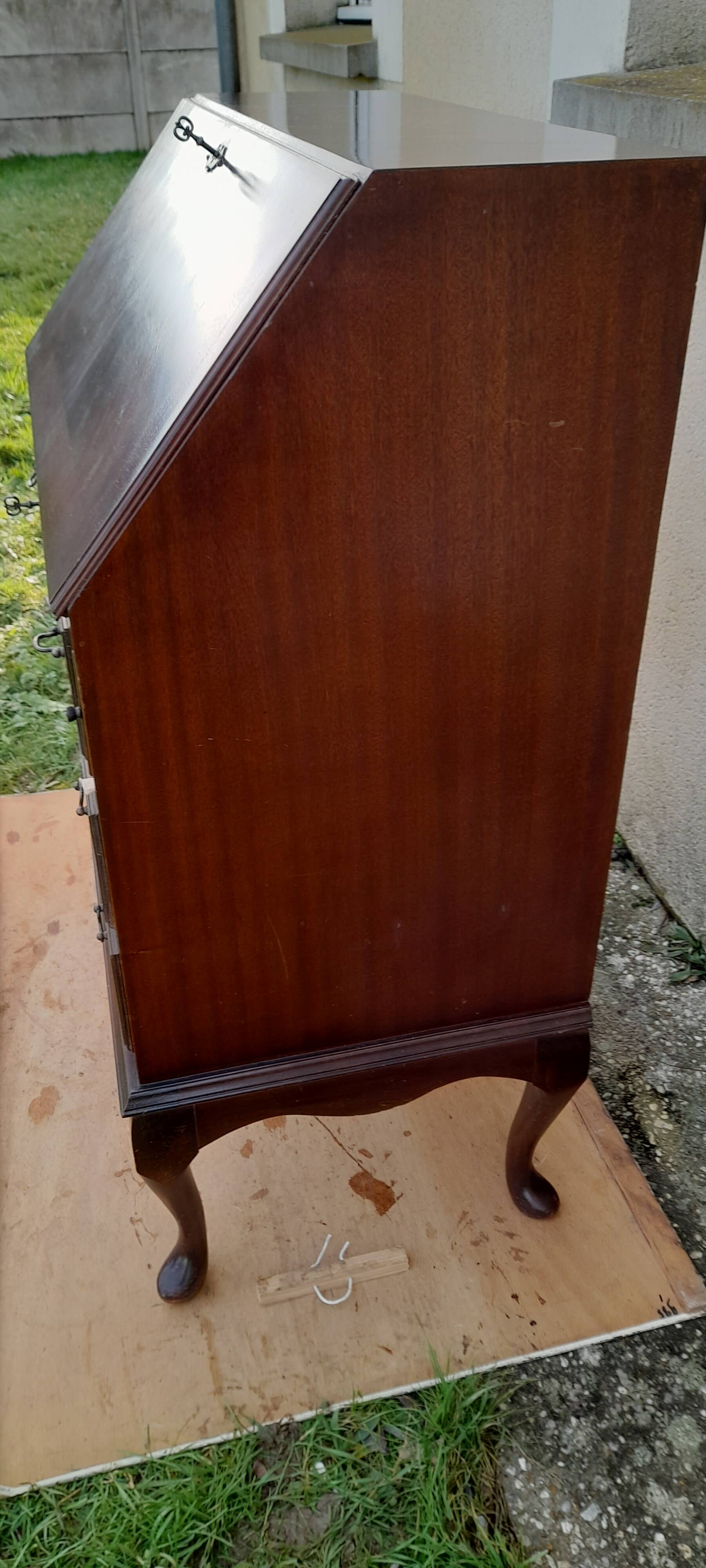 Mahogany-stained beech writing desk with keys H 106 cm
