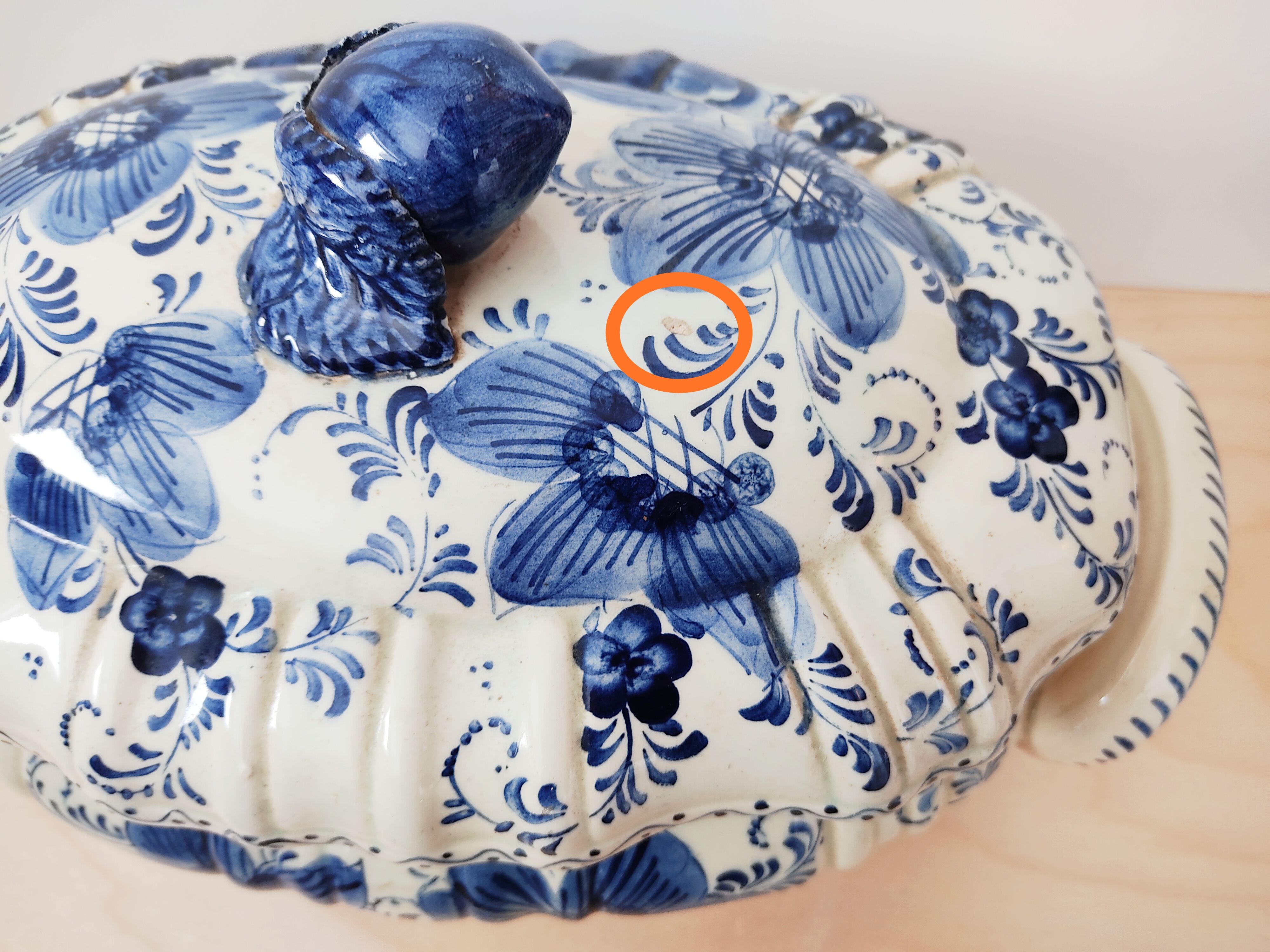 Delft earthenware covered dish